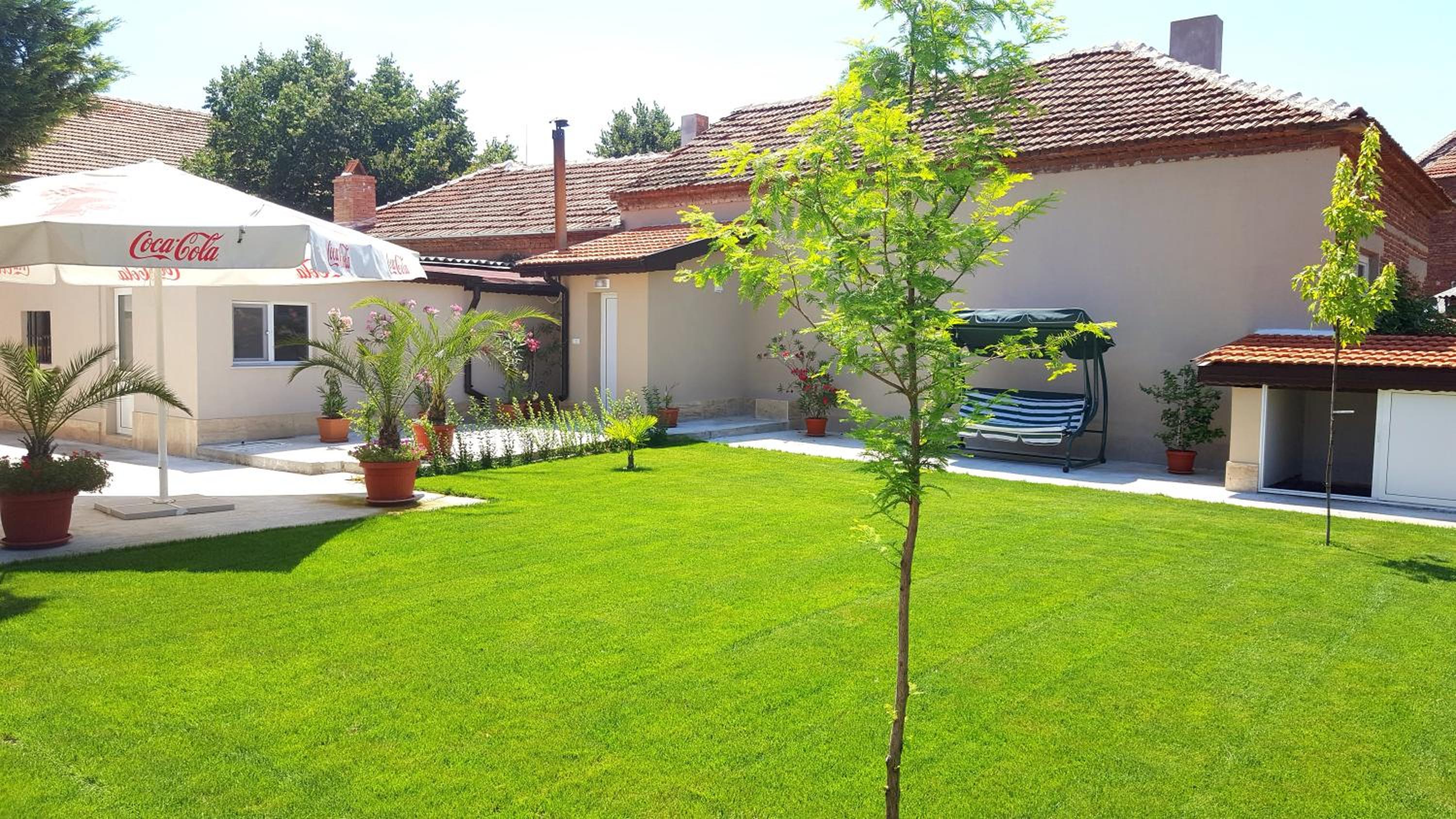 Villa Ros Guest House