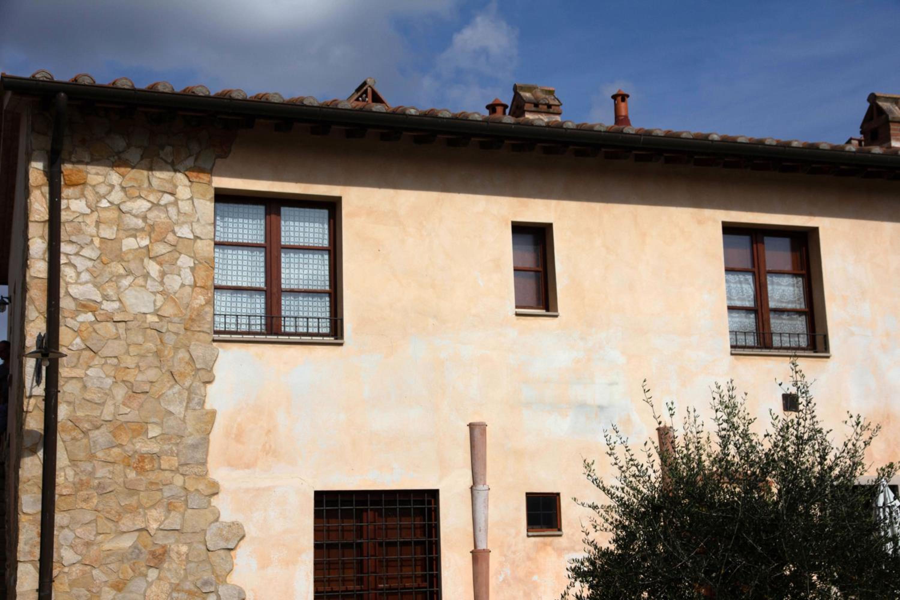 Tuscany Country Apartments