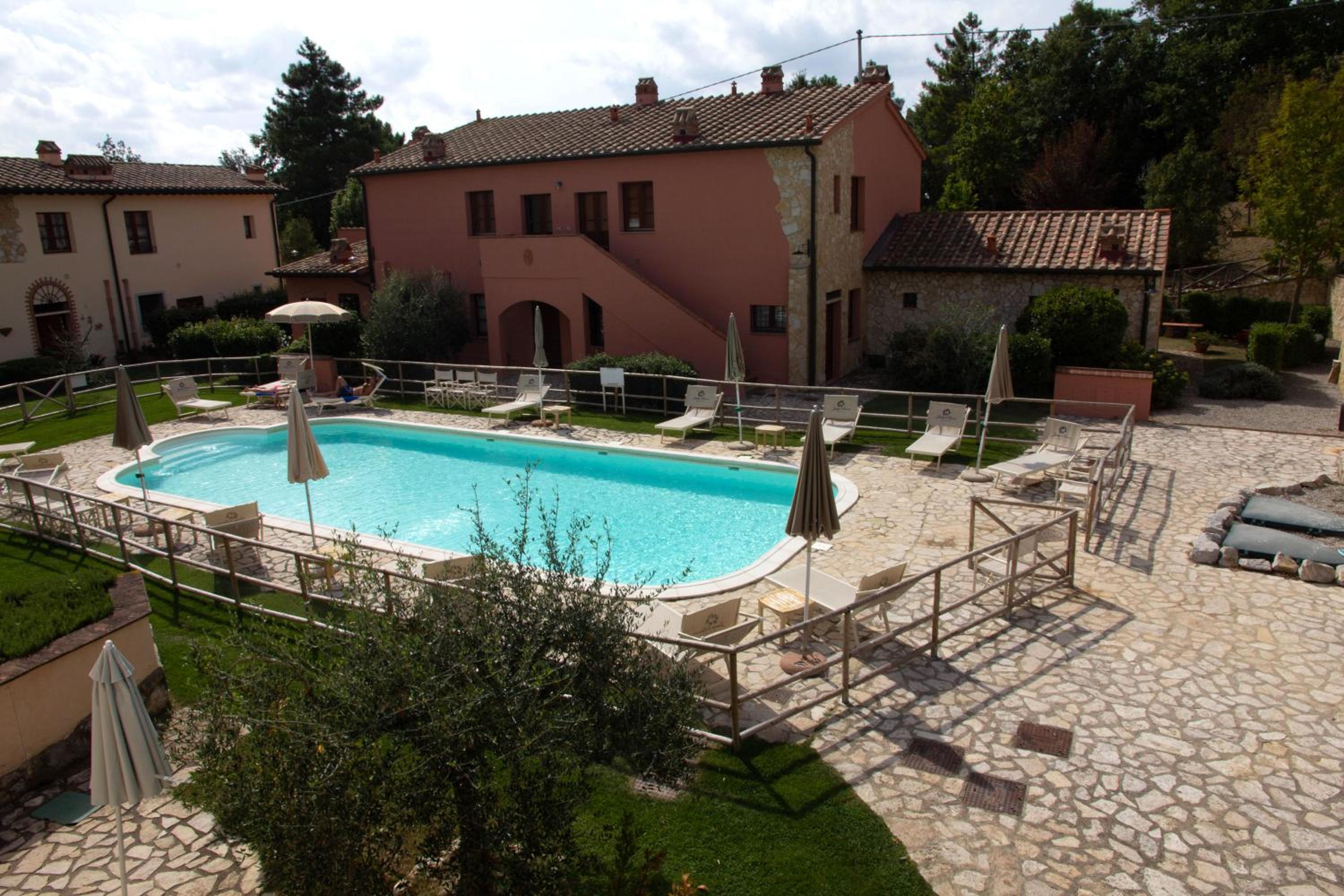 Tuscany Country Apartments