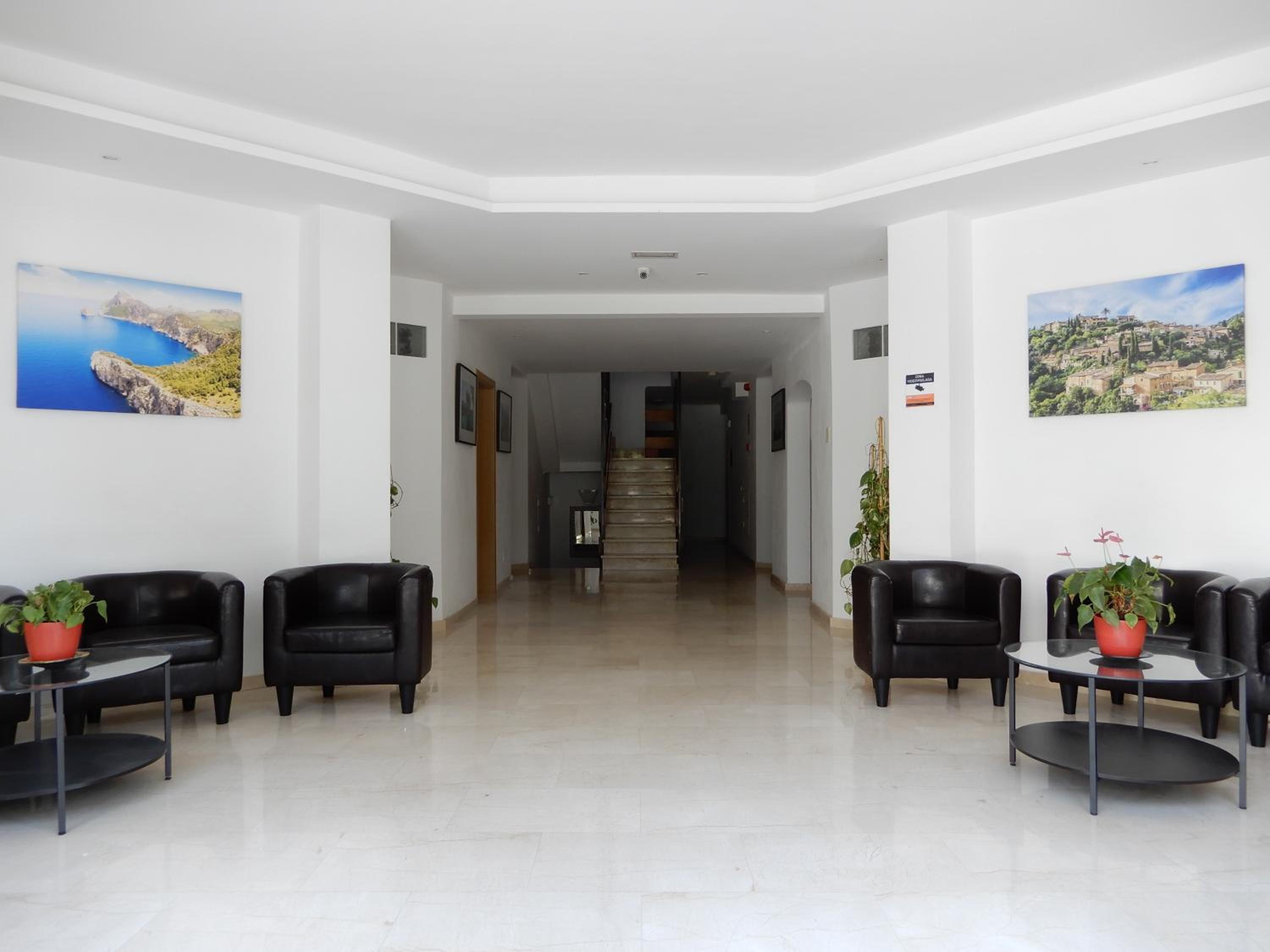 Marina Palmanova Apartamentos