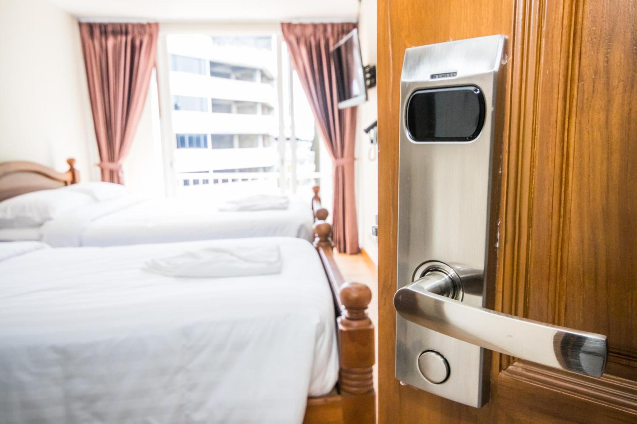 Royale 8 Ville Guest House