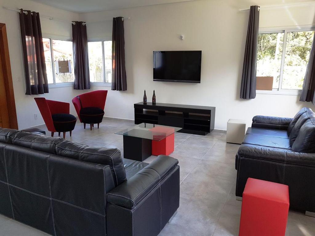 Bertioga, Praia Guaratuba, Costa do Sol - Ampla casa, nova, 4 suítes c/piscina