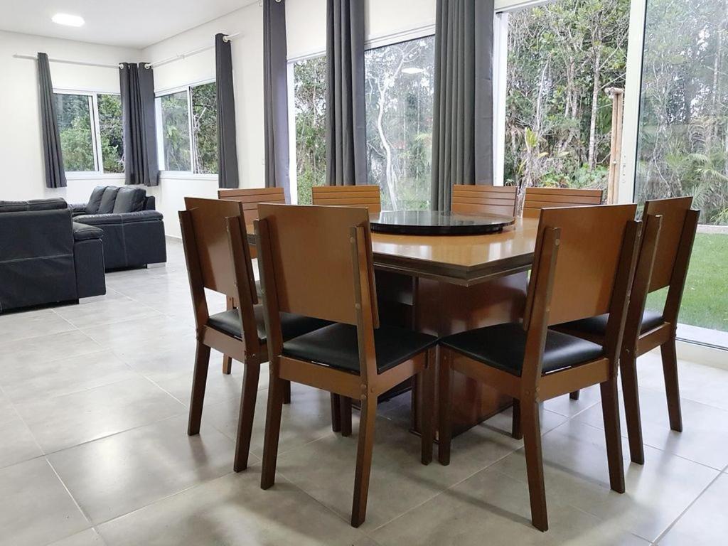 Bertioga, Praia Guaratuba, Costa do Sol - Ampla casa, nova, 4 suítes c/piscina