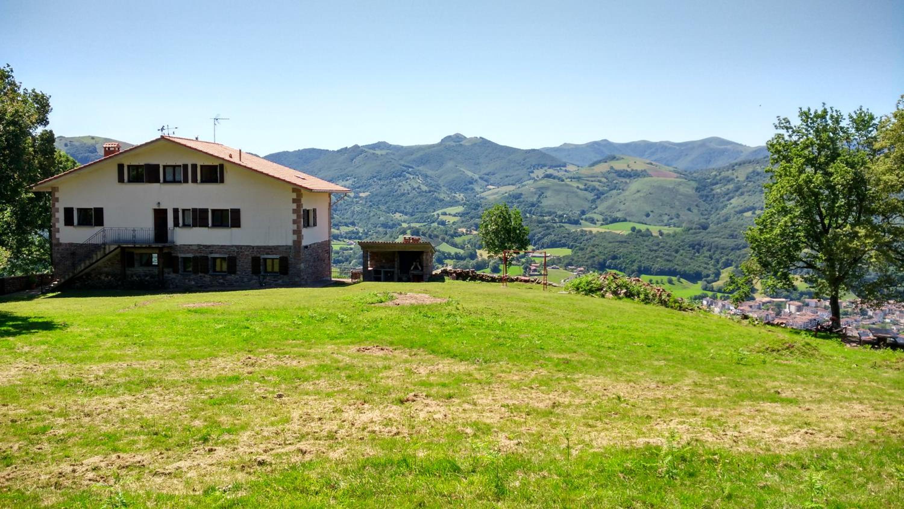 Photo 10