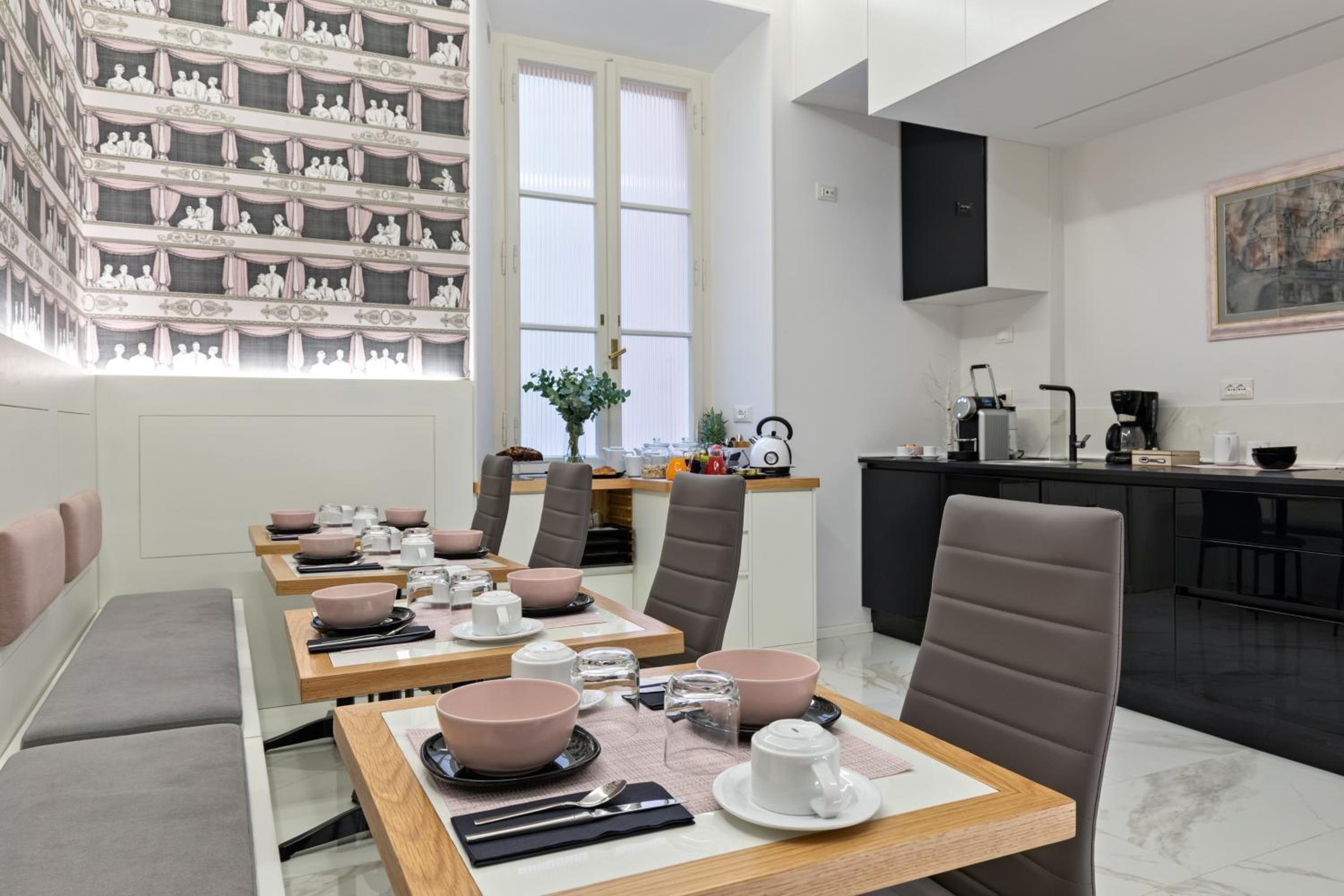 Cavour Suites Guest House