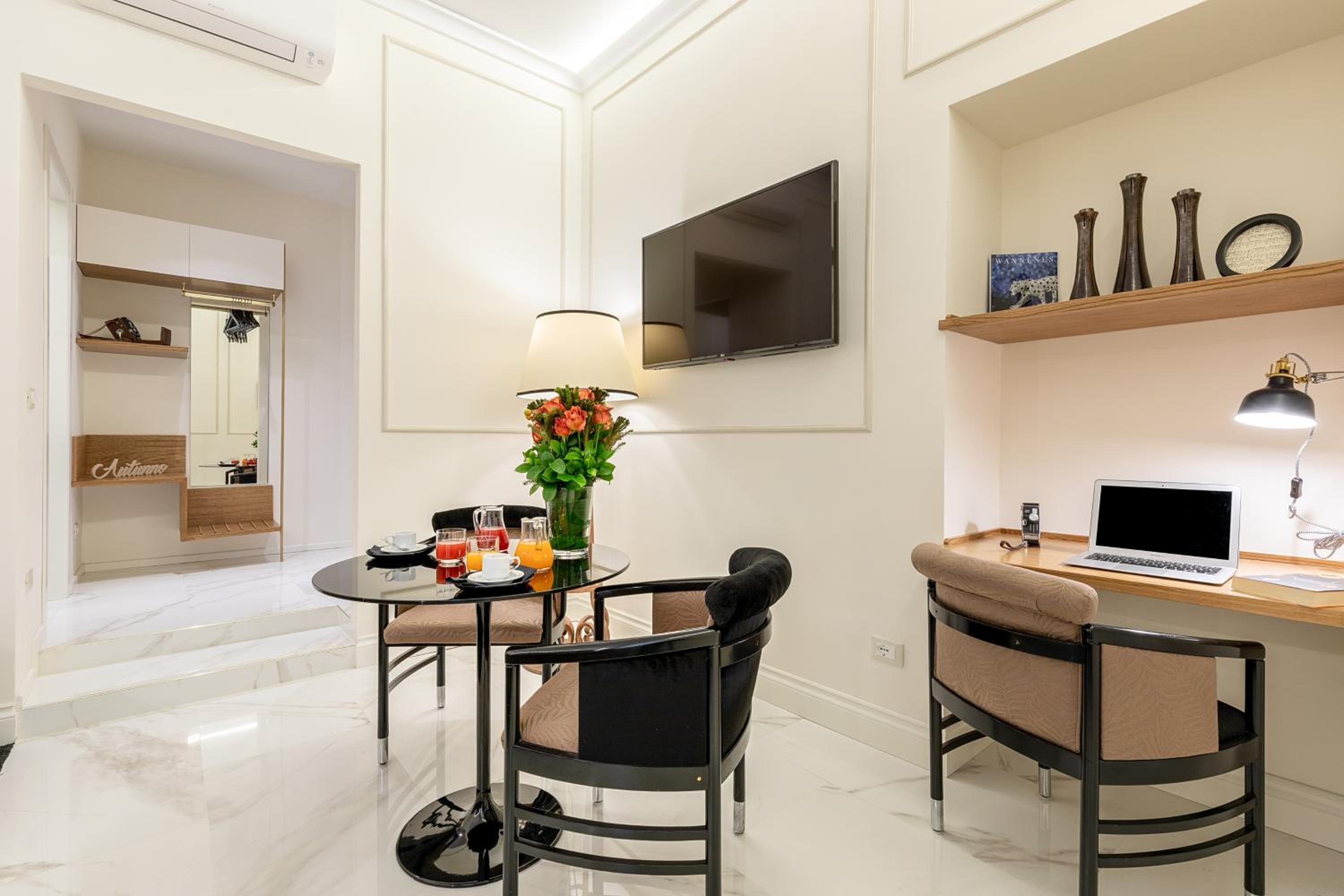 Cavour Suites Guest House