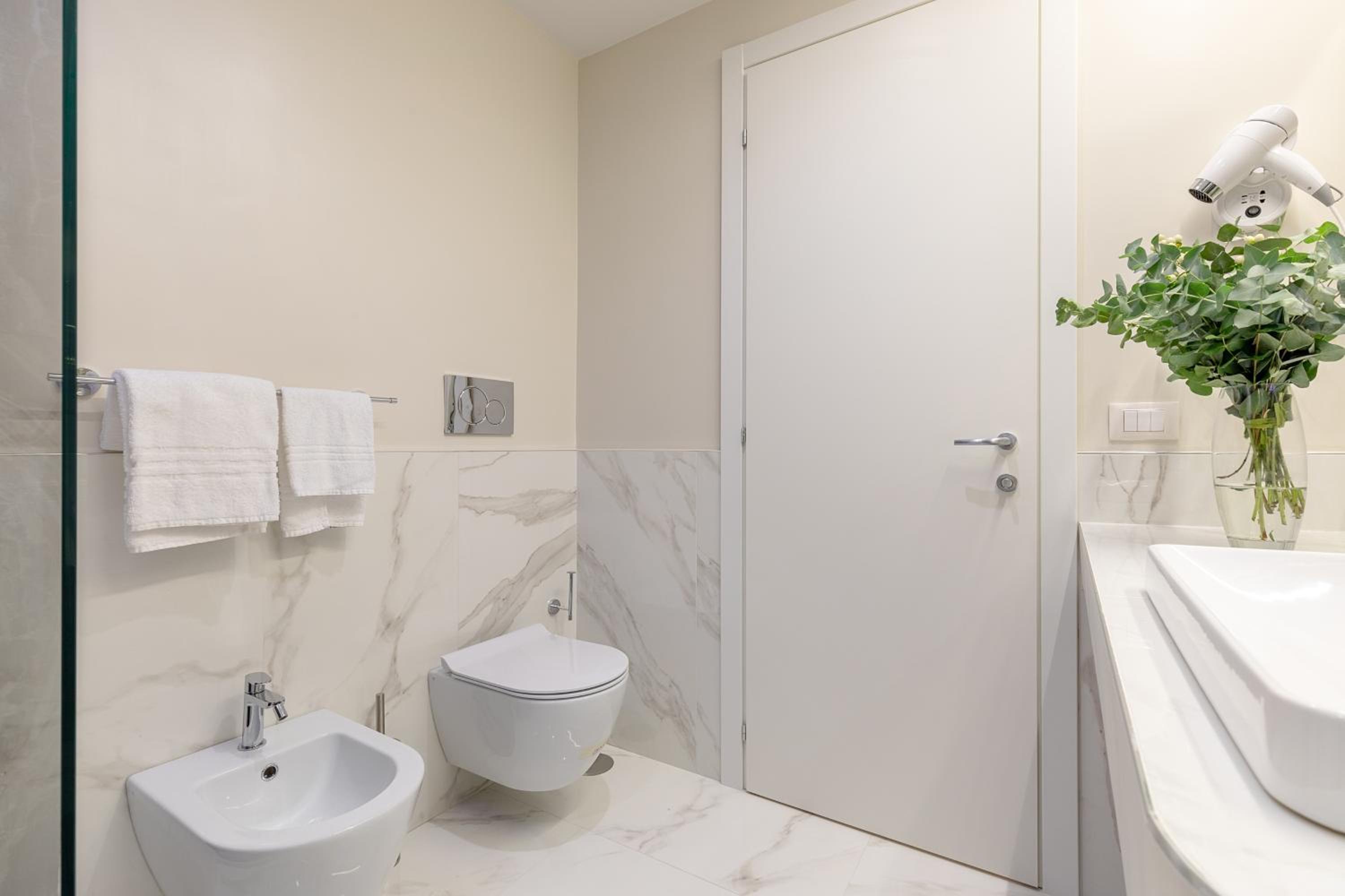 Cavour Suites Guest House