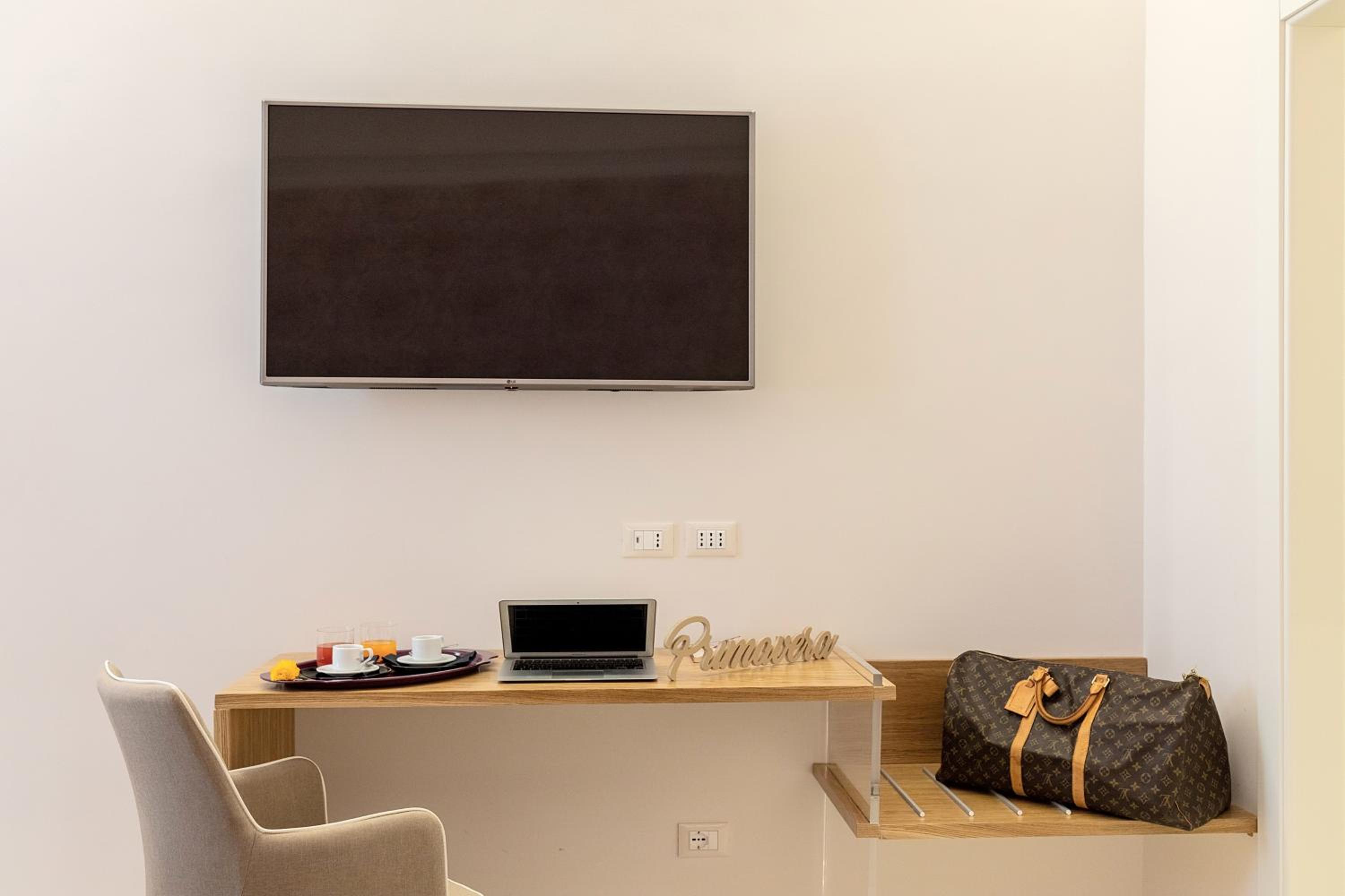 Cavour Suites Guest House