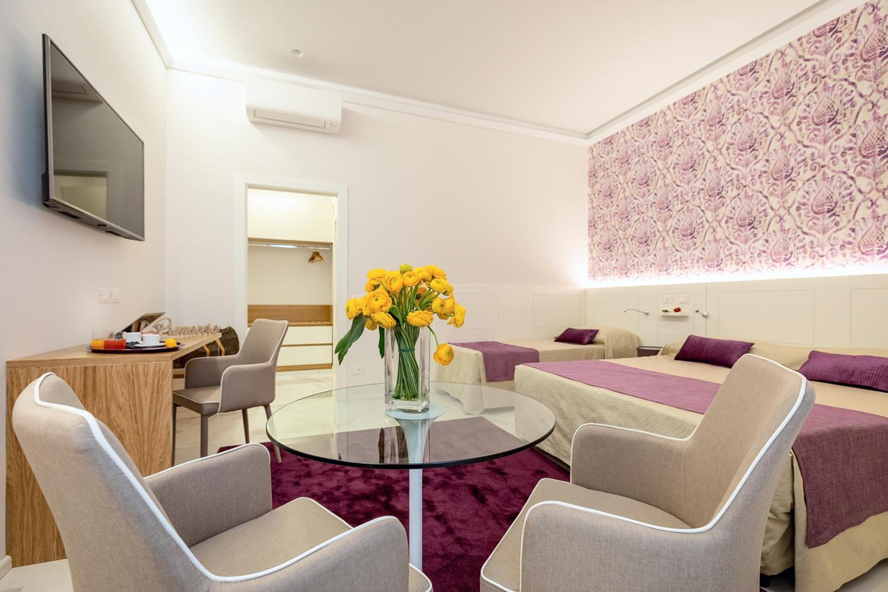 Cavour Suites Guest House