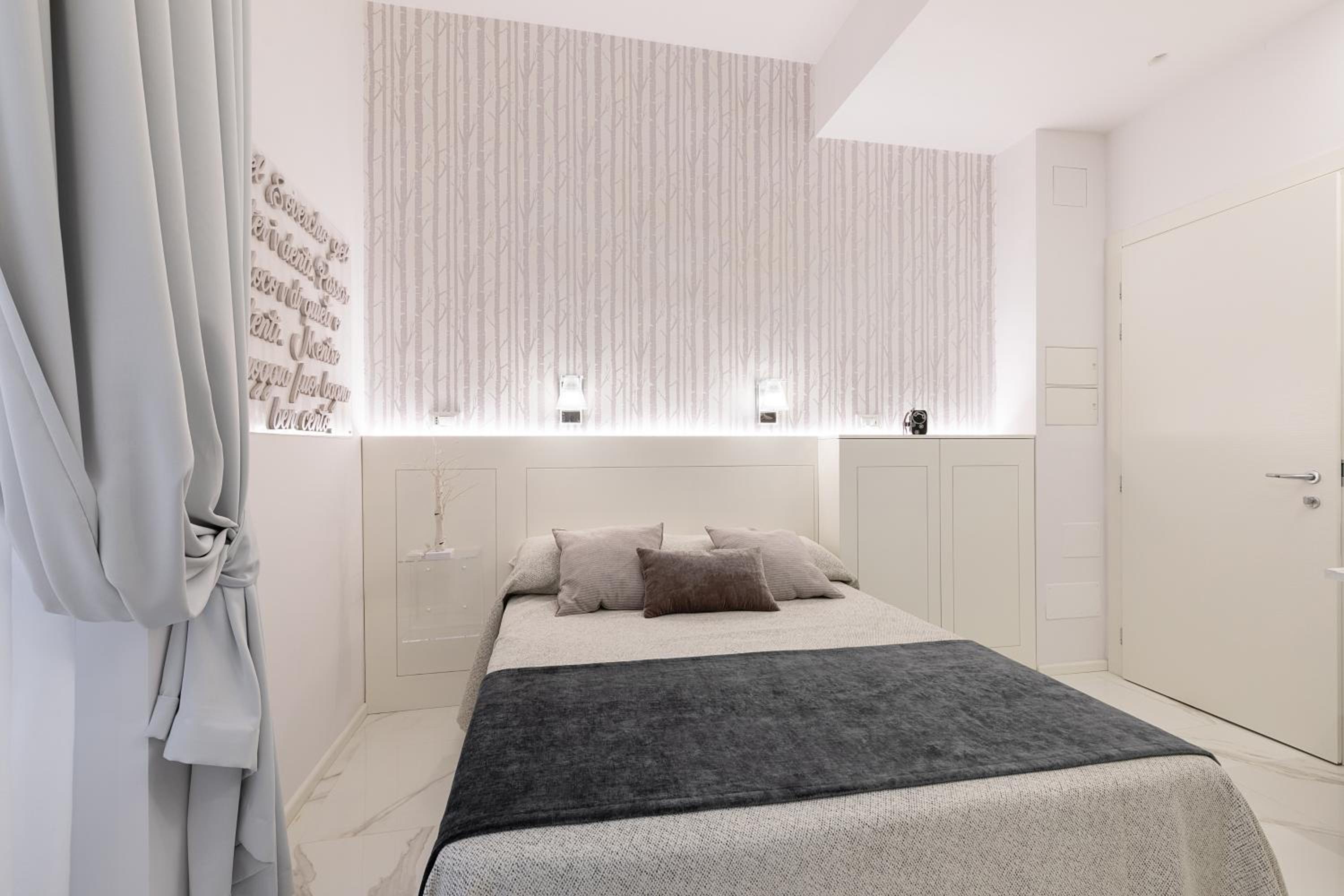 Cavour Suites Guest House
