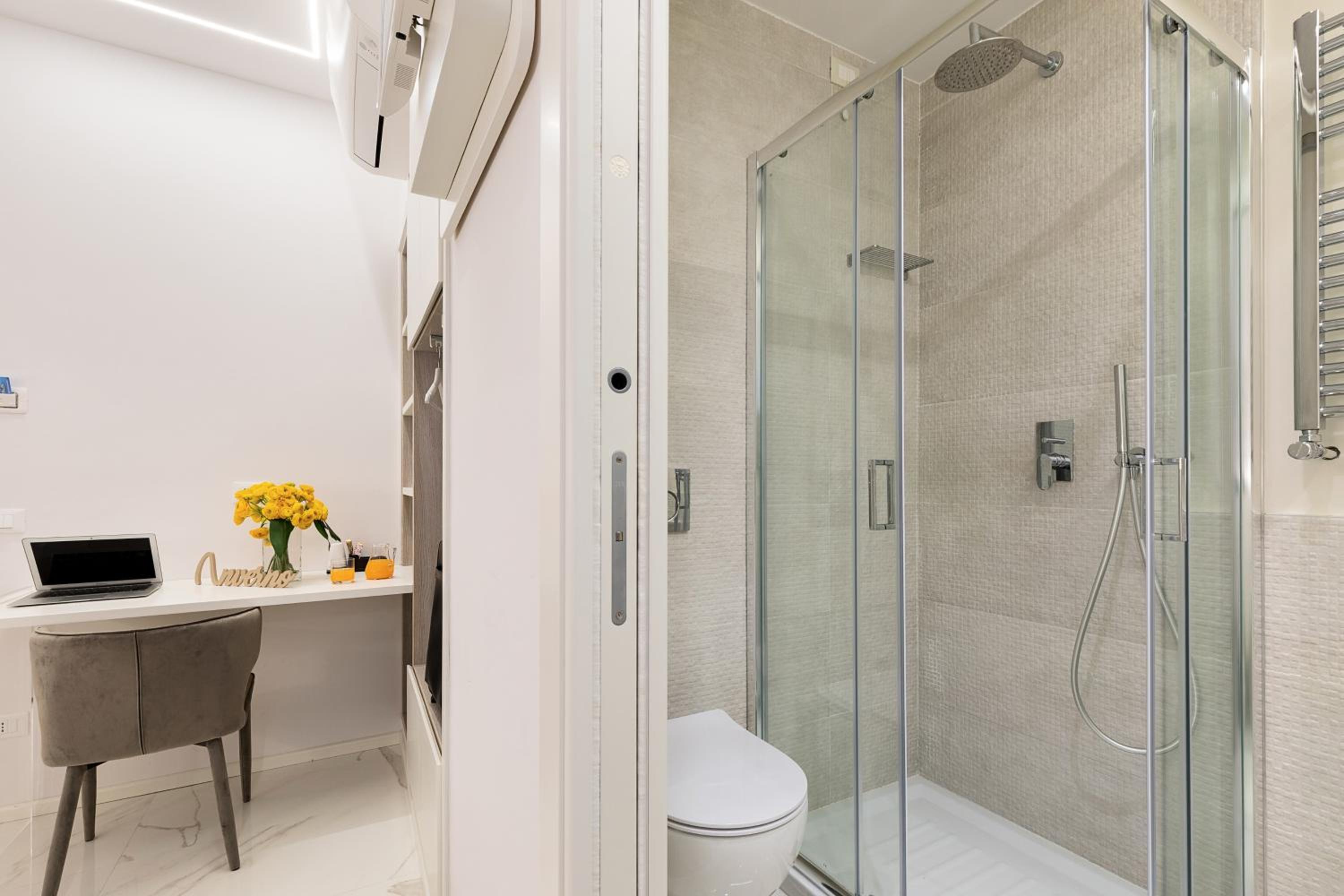 Cavour Suites Guest House