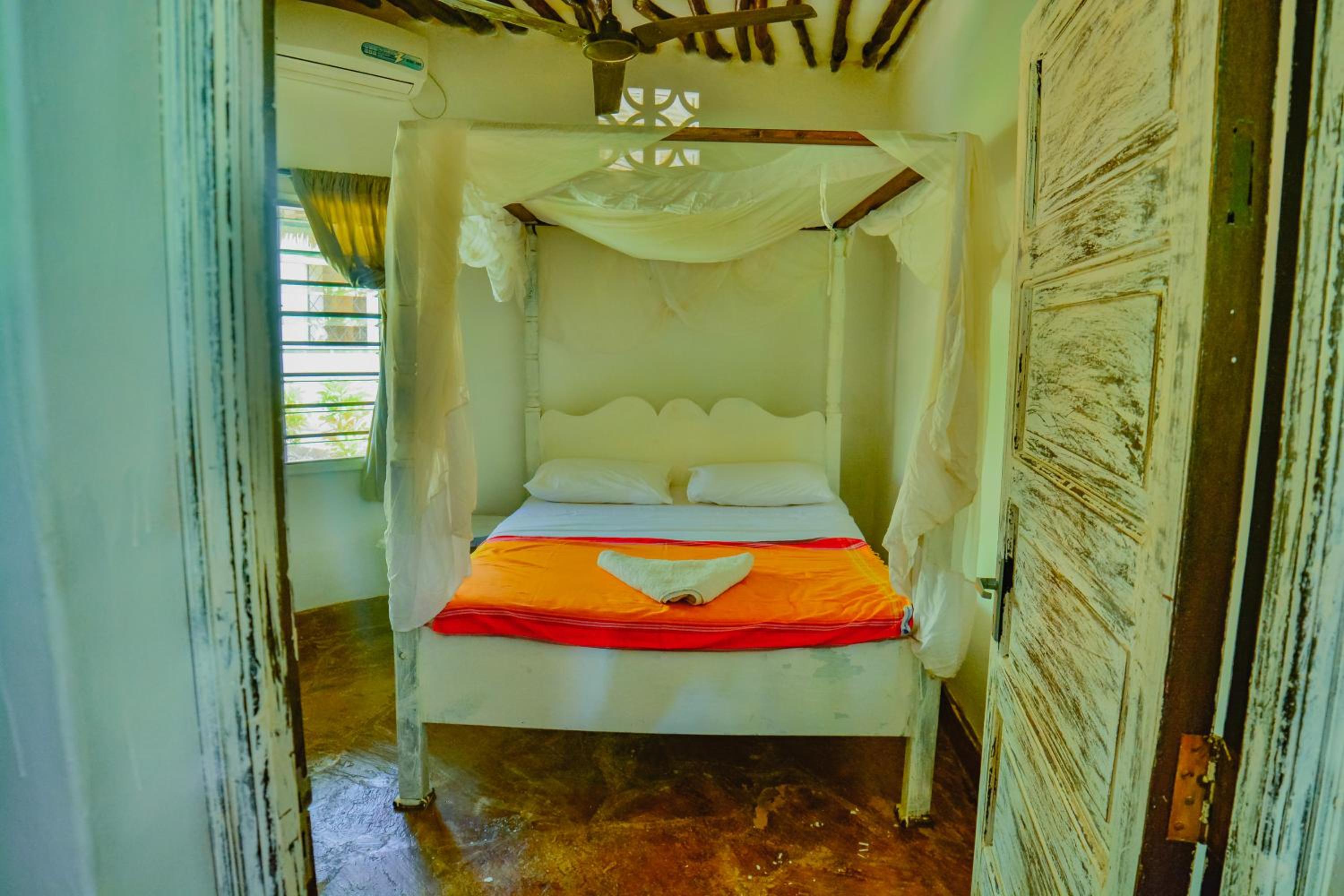Upani in Diani with complimentary cook