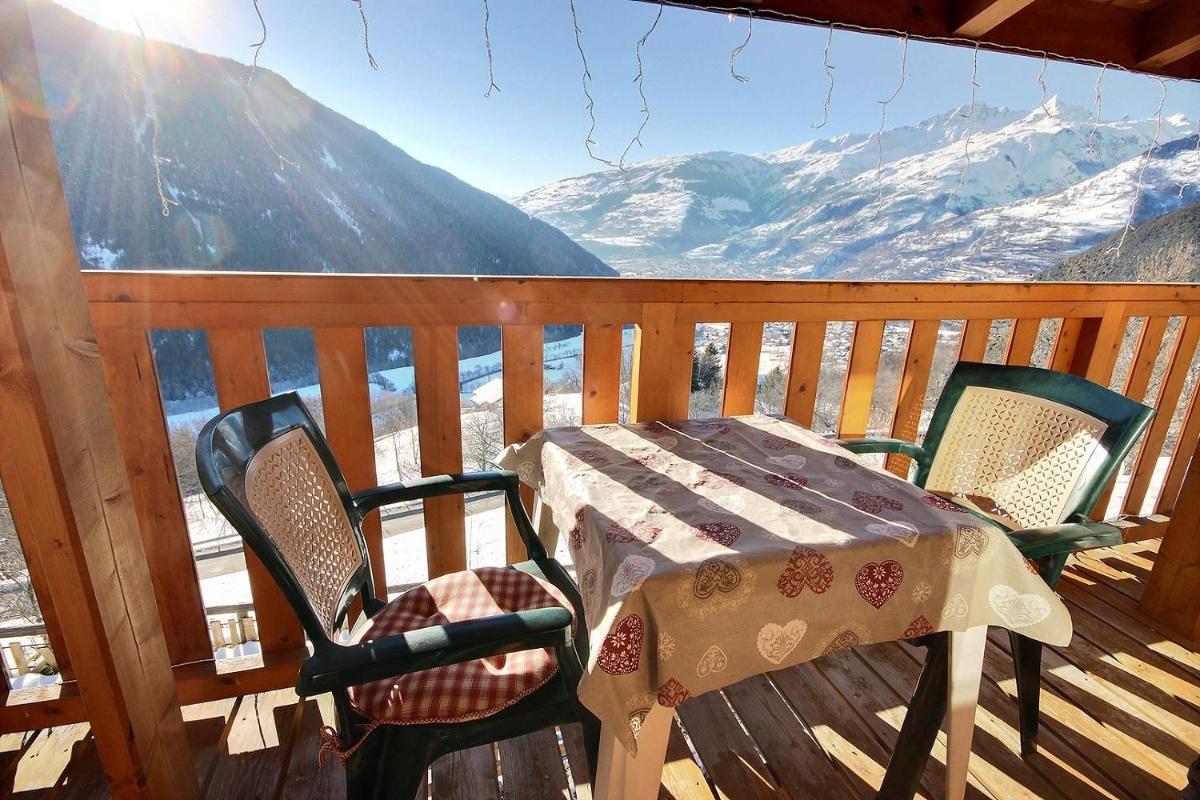 Les Balcons du Molliebon view 3
