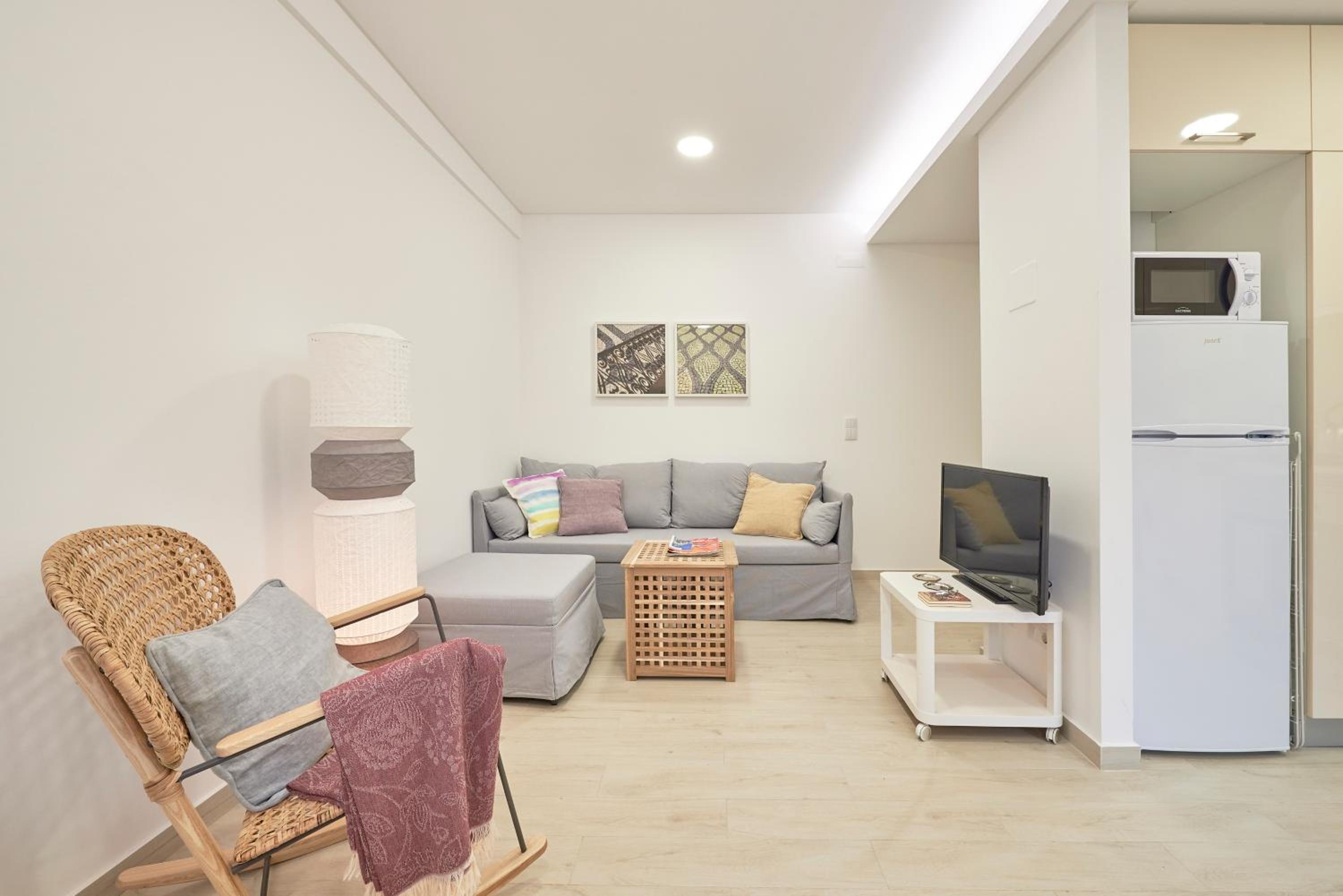 Light Apartment With Amazing Balcony, by TimeCooler view 5