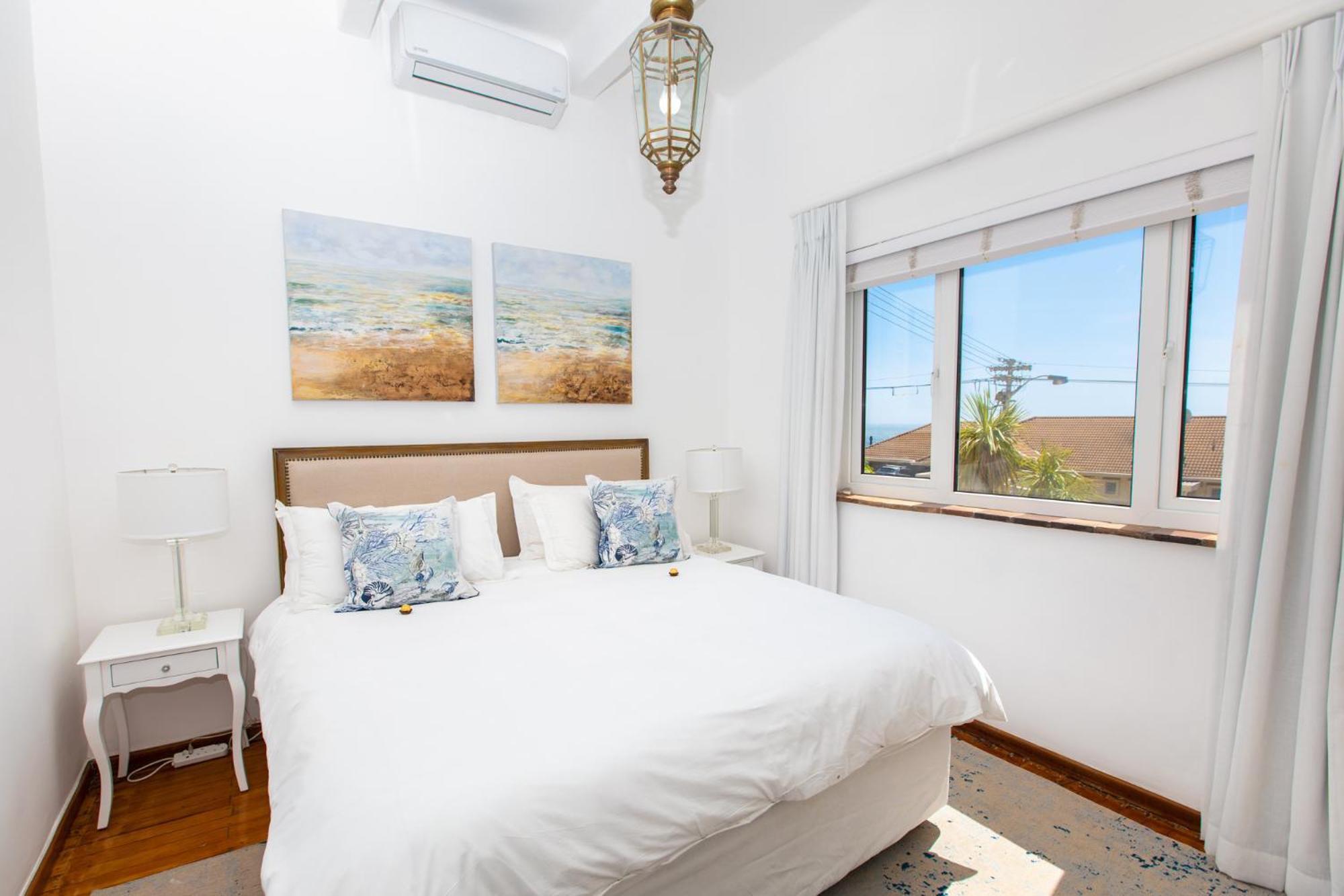 Villa on Camps Bay Drive