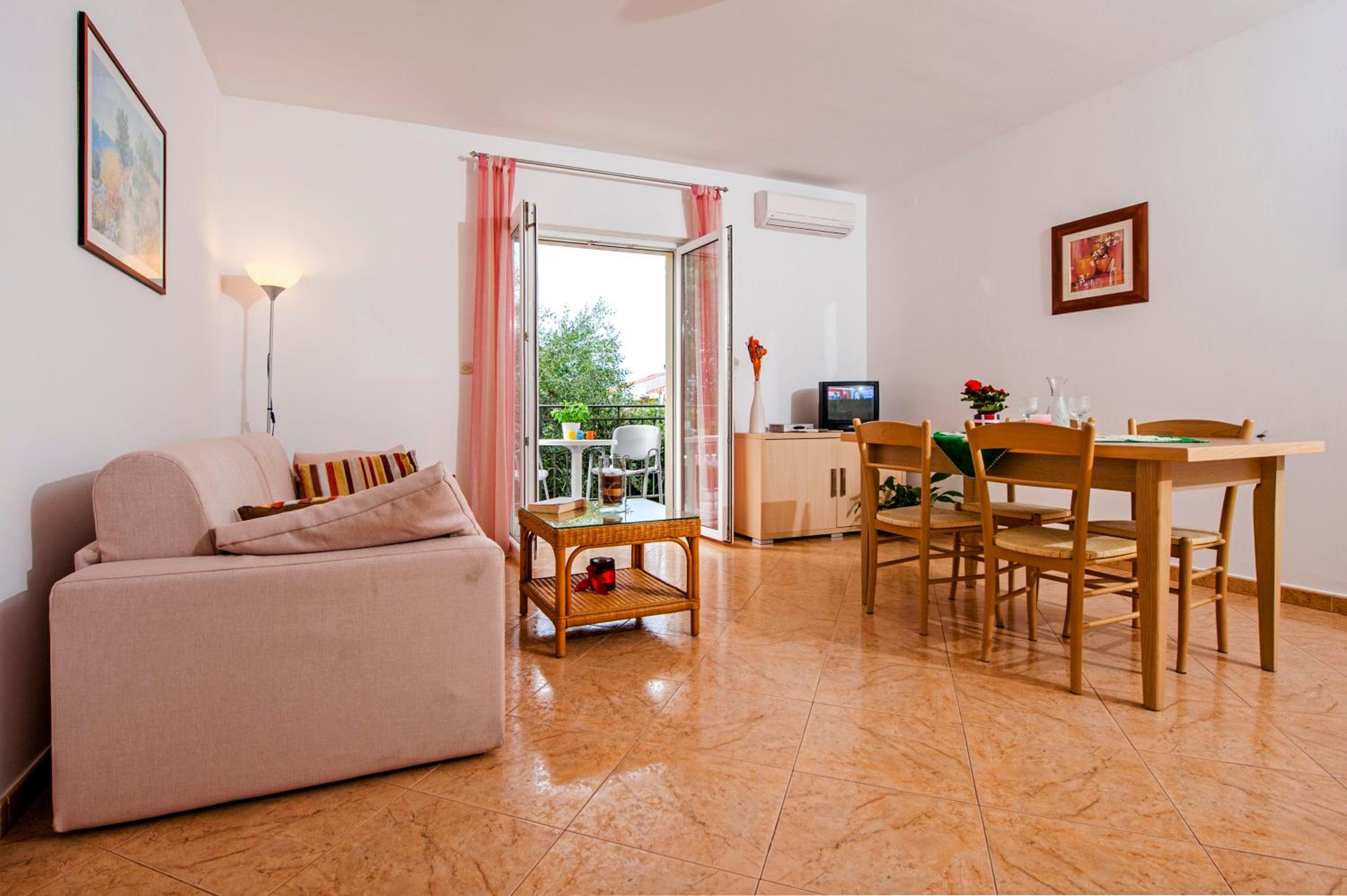 Apartments Bella view 2