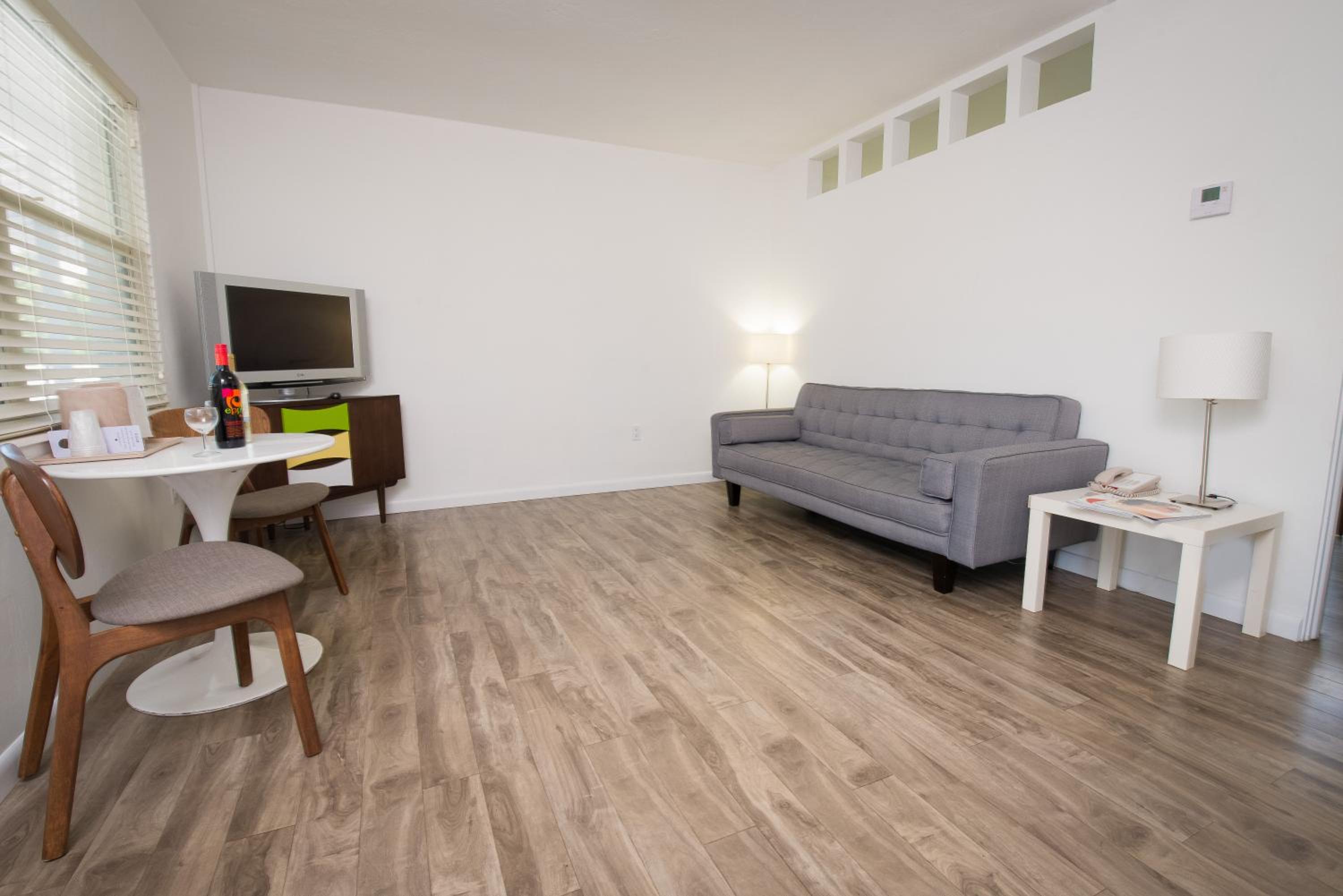 Regency Inn & Suites Sarasota