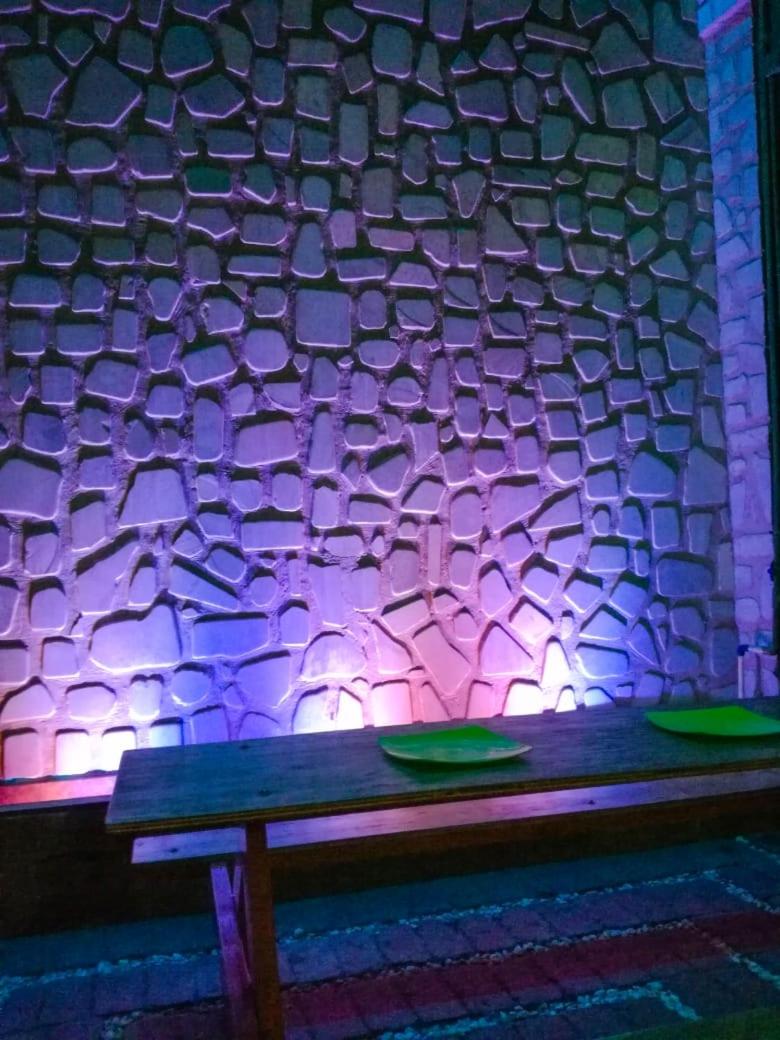Guest Green