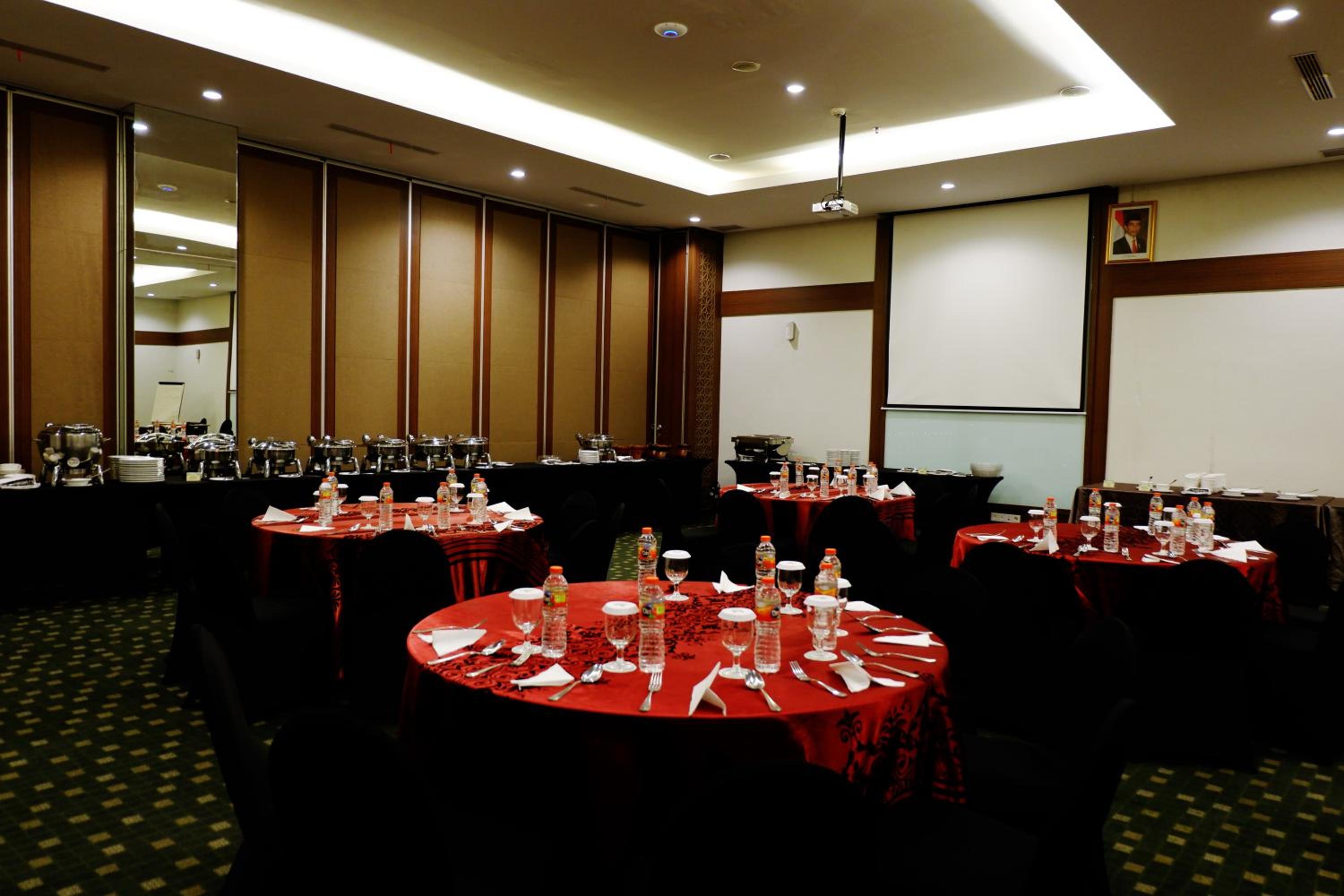 The New Atrium Hotel Yogyakarta