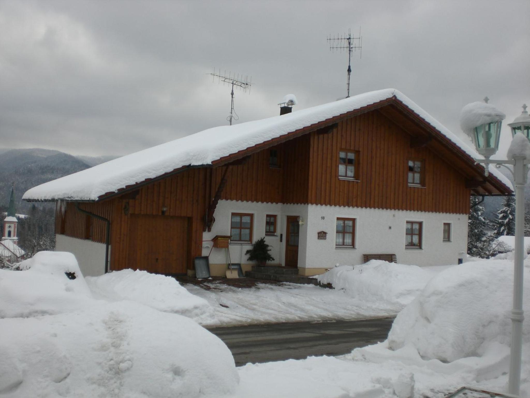 Ferienwohnungen Winter view 2