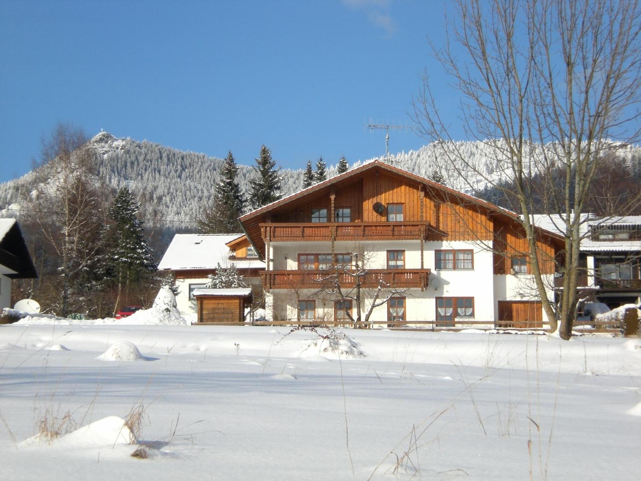 Ferienwohnungen Winter view 4