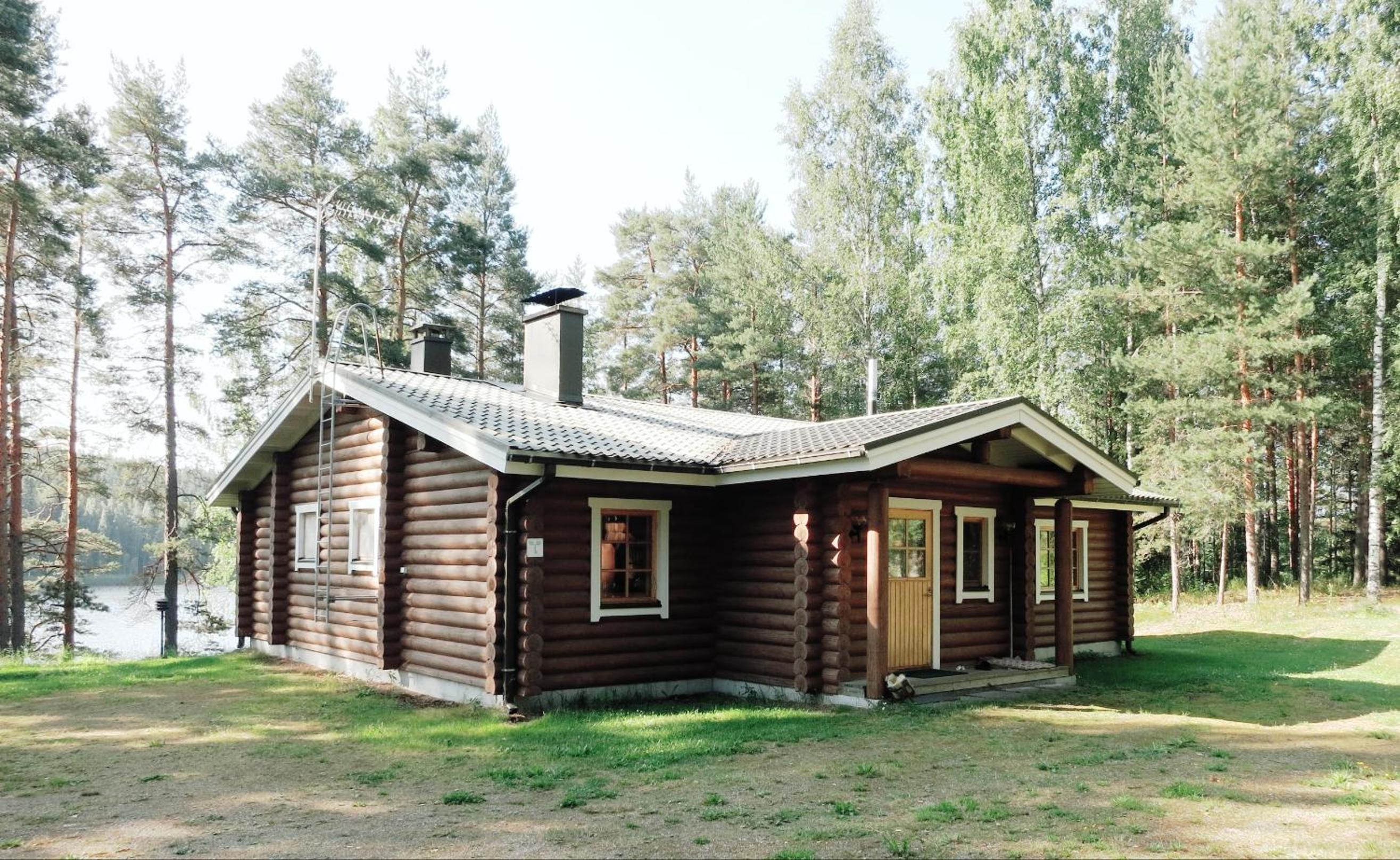 Loma-Pälsilä lakeside villa view 3