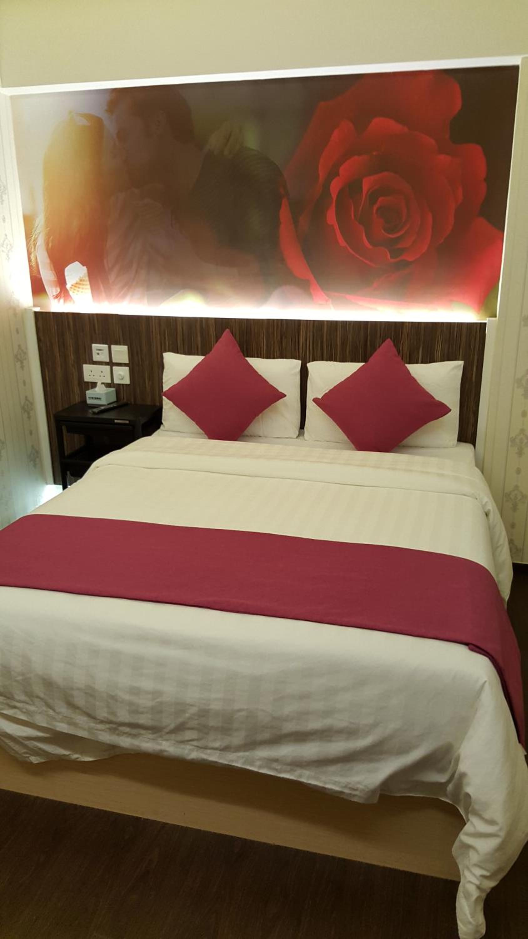 Whole Sunshine International Guest House