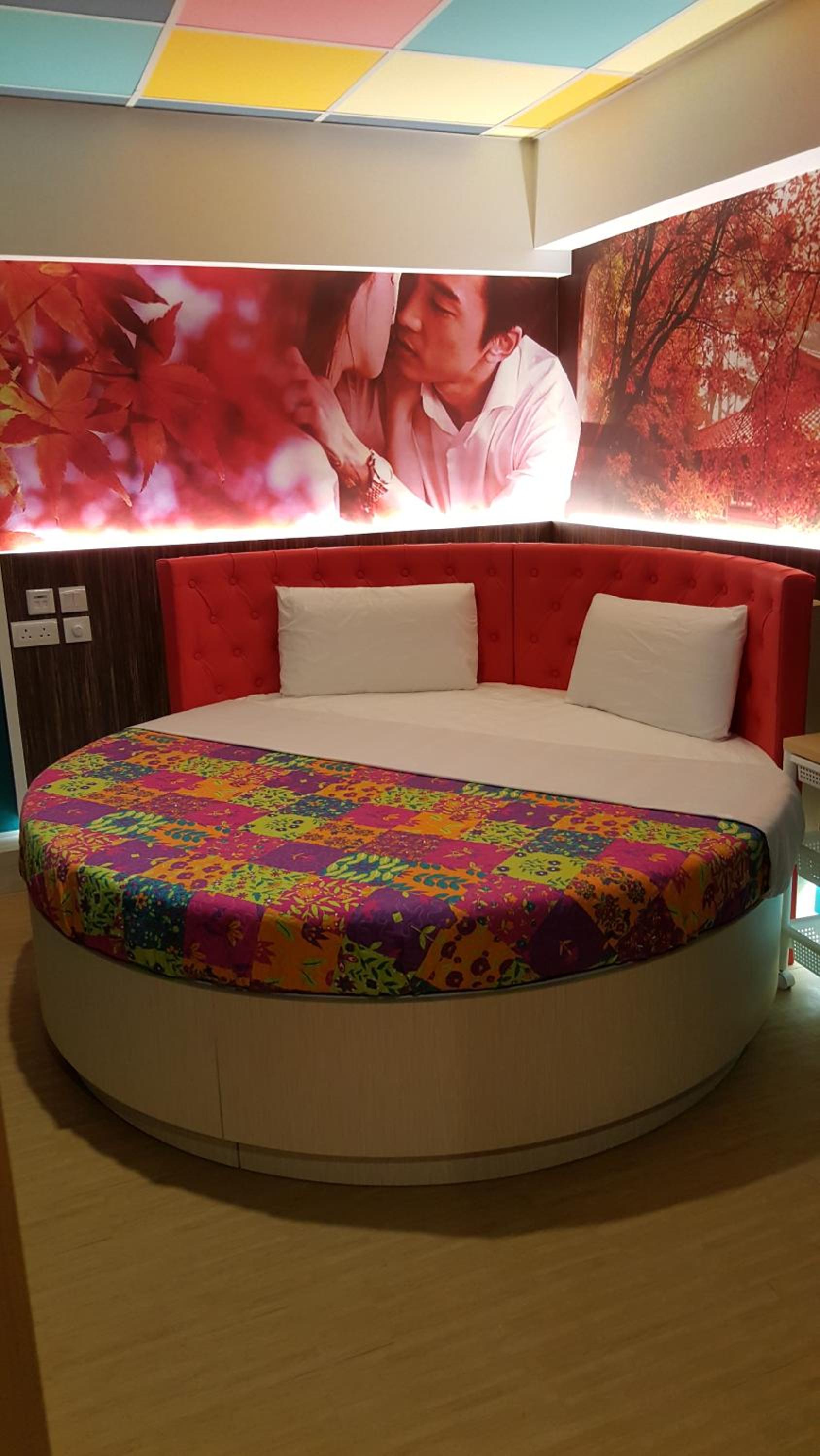 Whole Sunshine International Guest House
