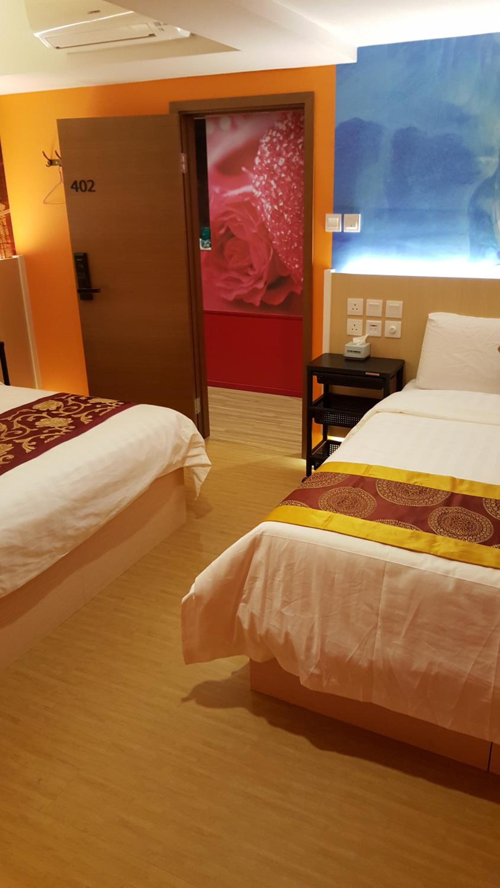 Whole Sunshine International Guest House