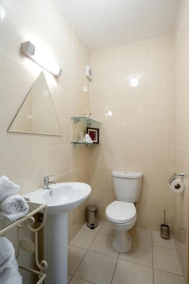 Glencourt Apartments