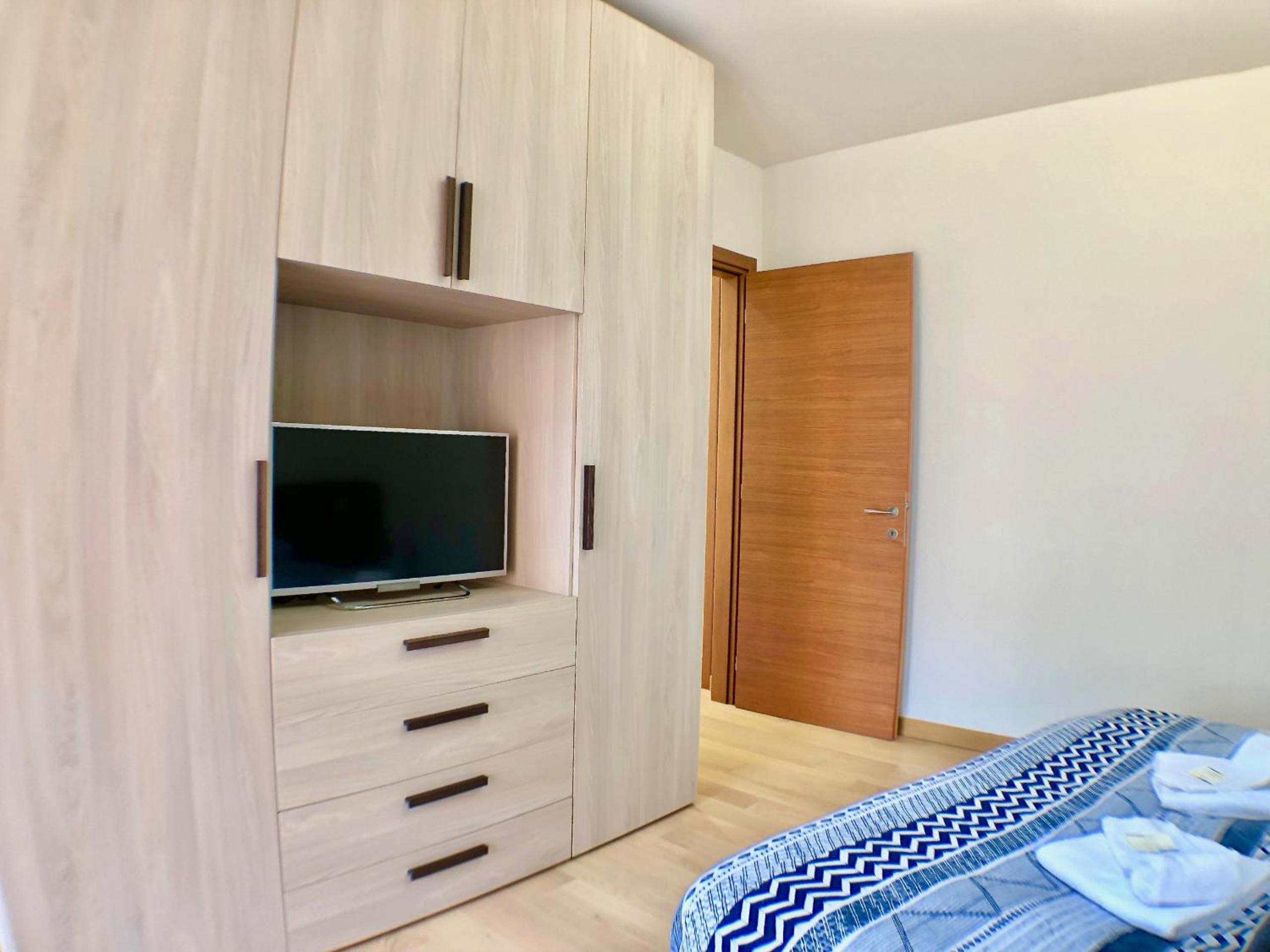 Roggia Apartments by Quokka 360 - a stone's throw from Ciani Park