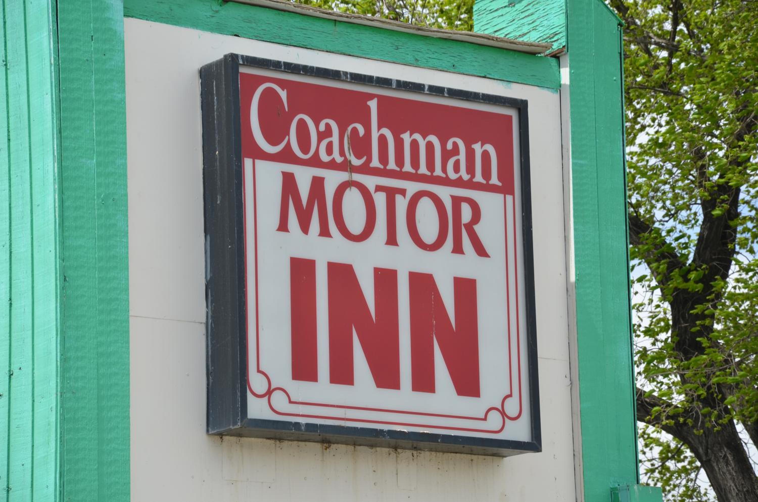 Coachman Inn