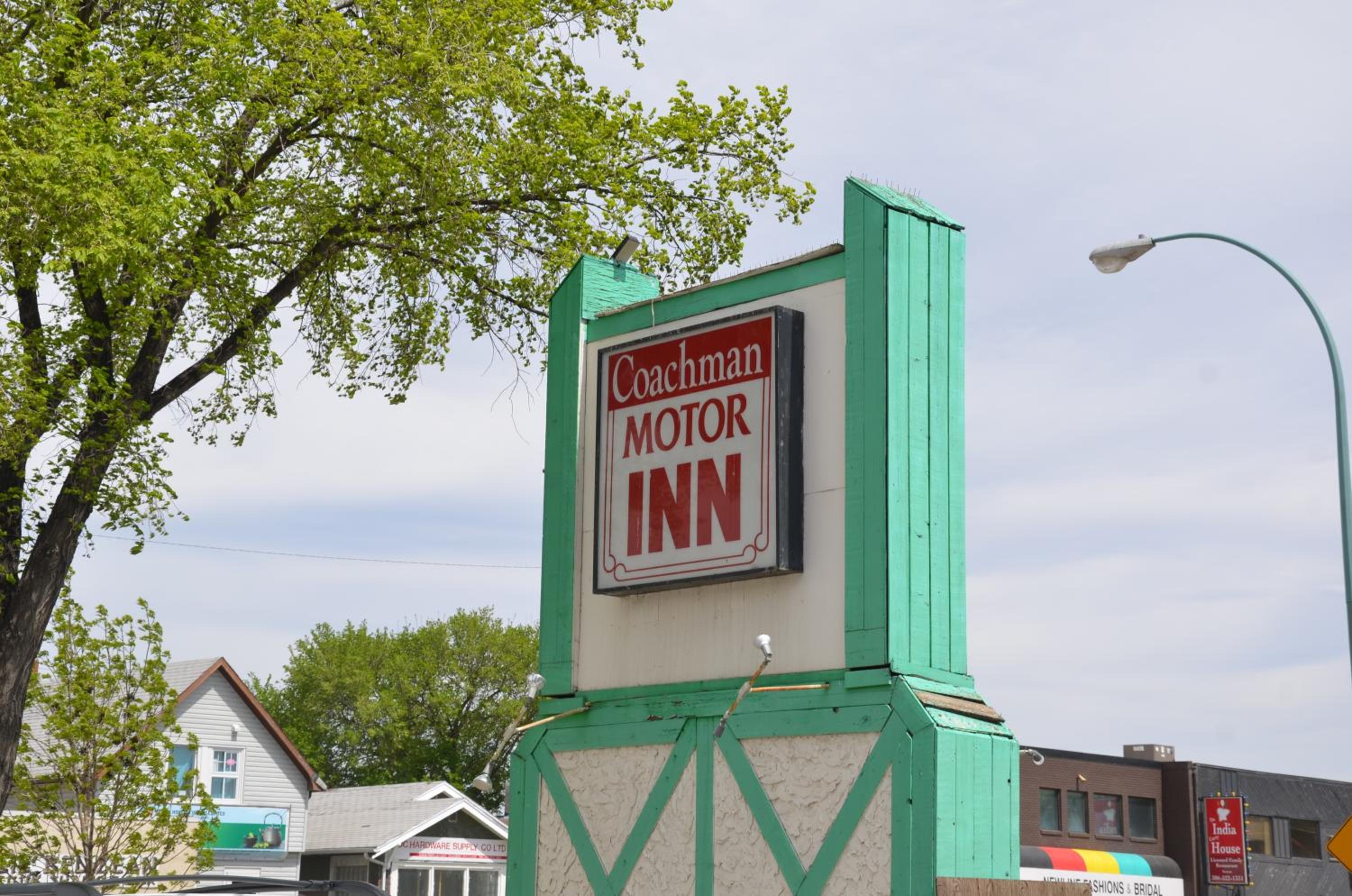 Coachman Inn
