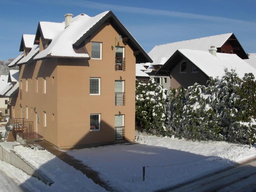 Apartmani Nova Zova view 2