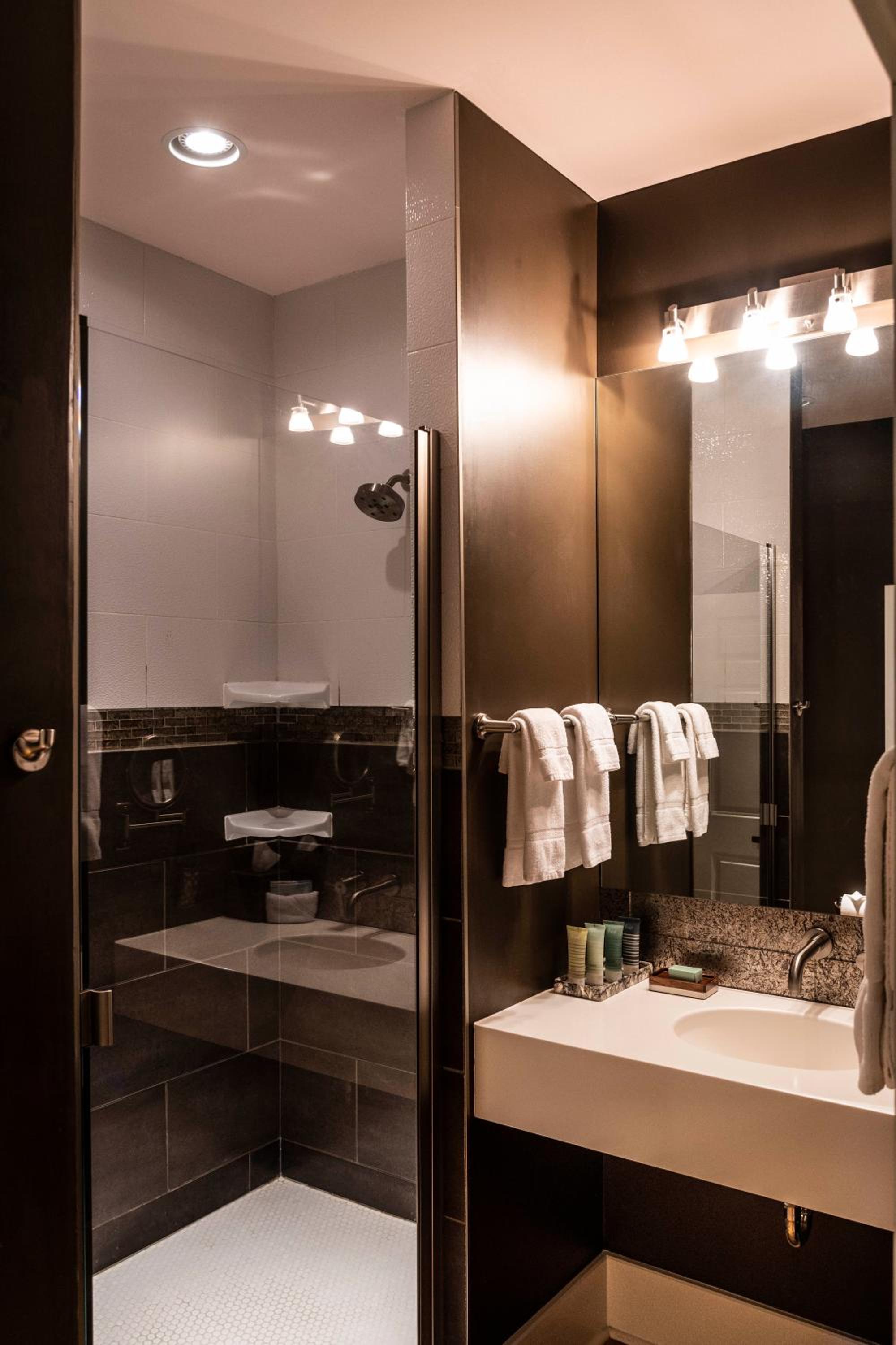 Hotel Broad Ripple