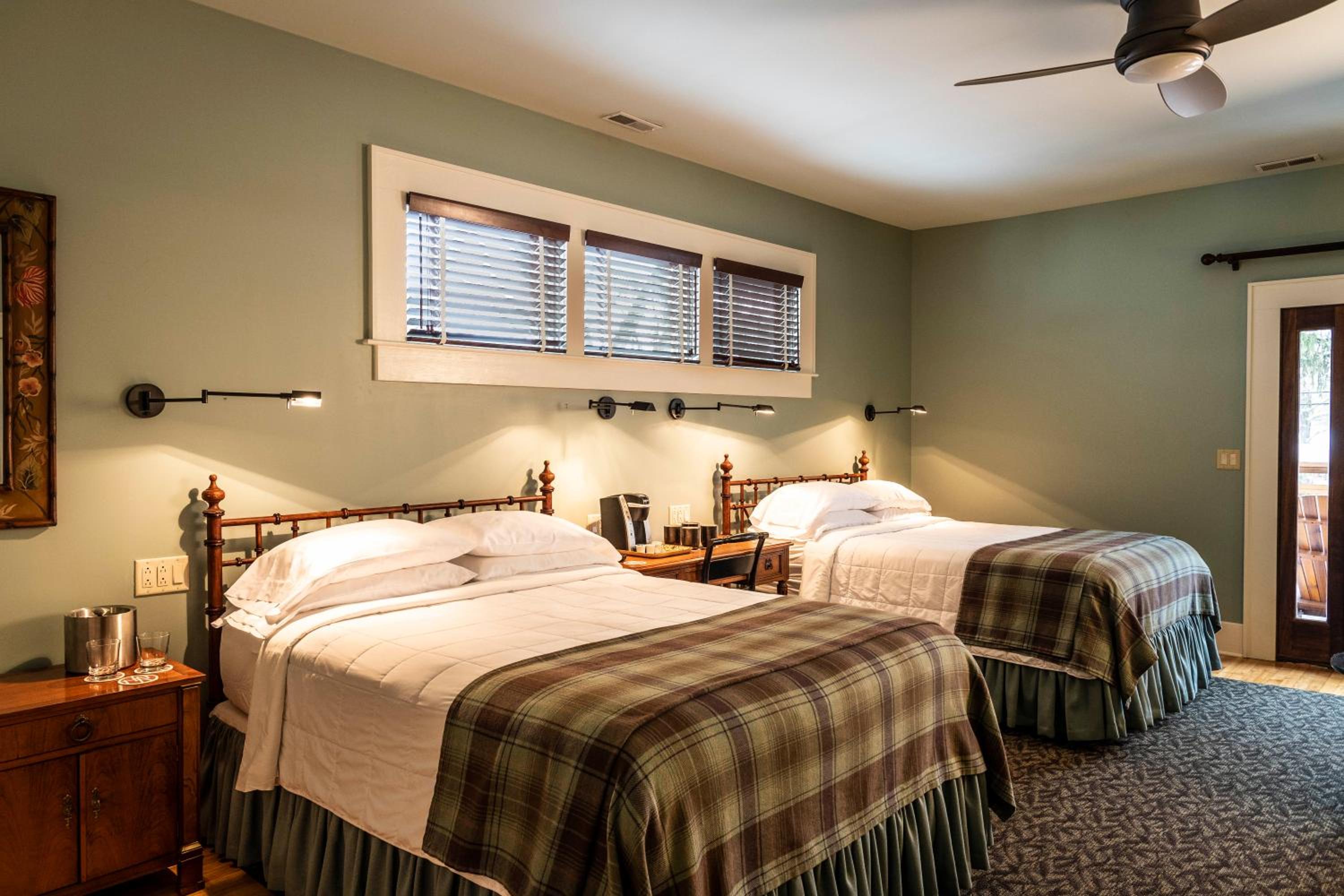 Hotel Broad Ripple