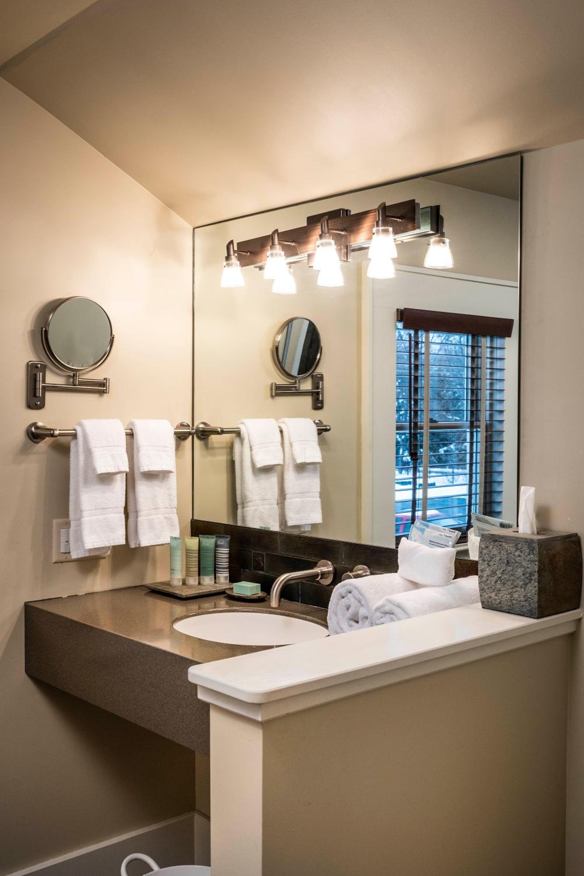 Hotel Broad Ripple