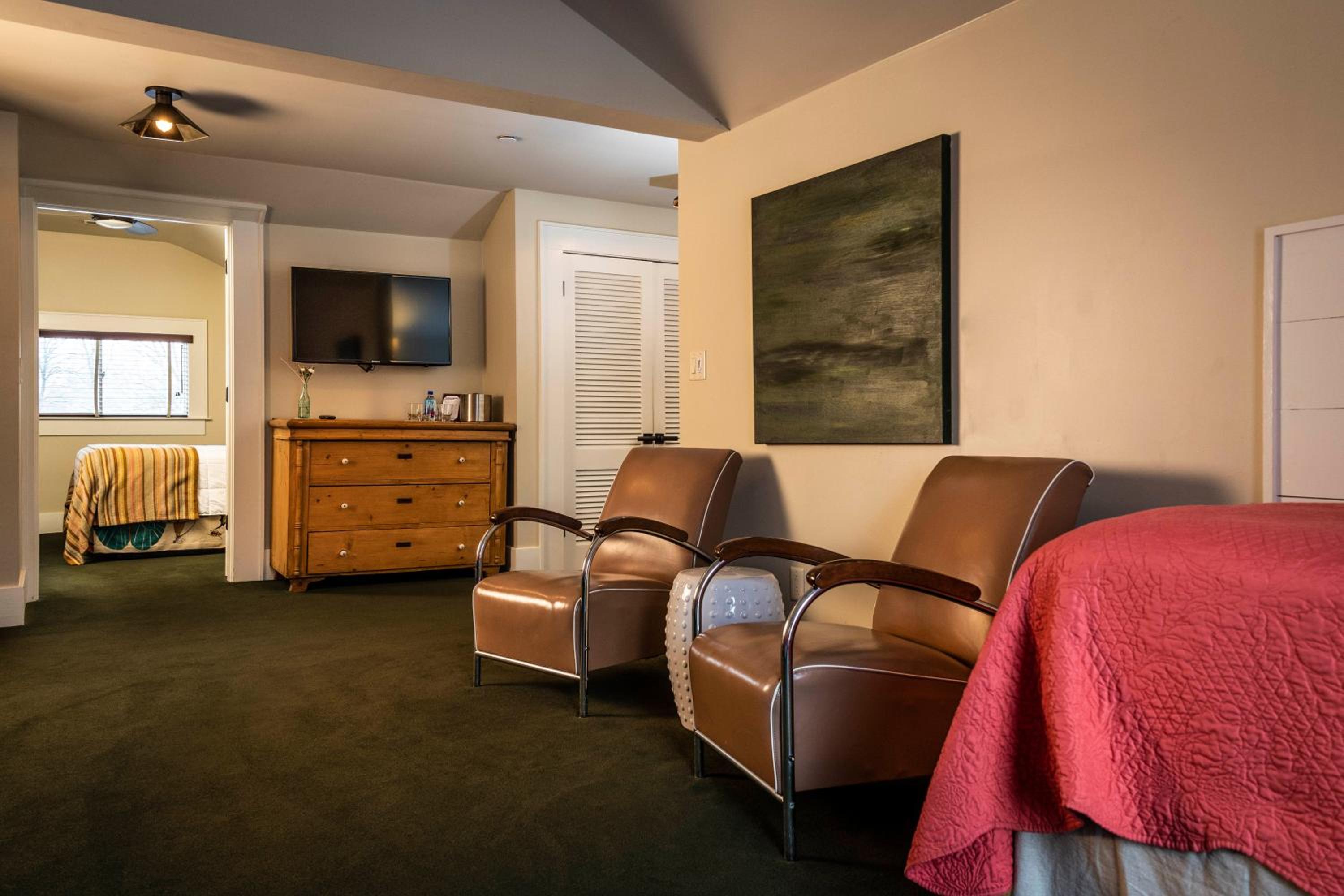 Hotel Broad Ripple
