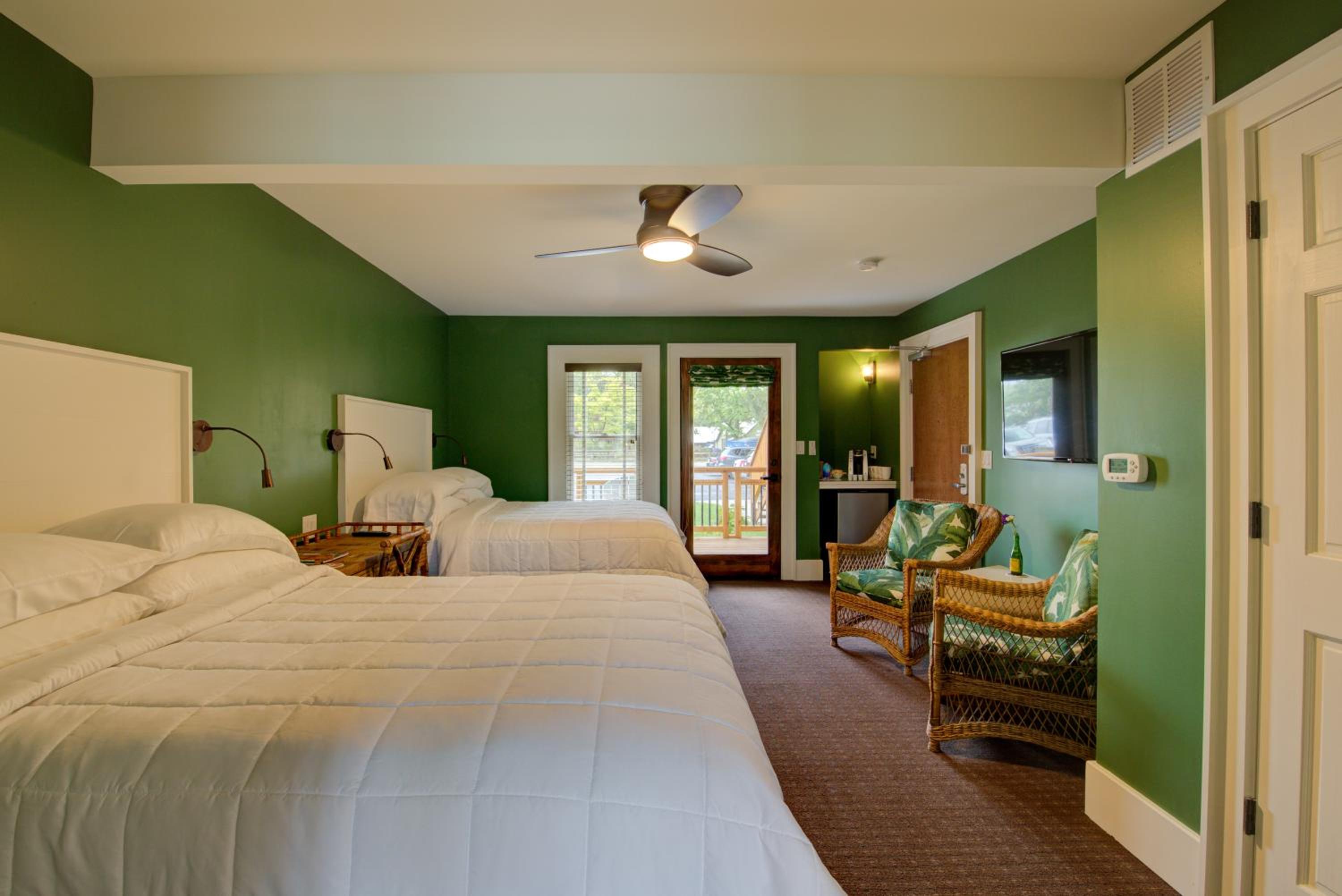 Hotel Broad Ripple