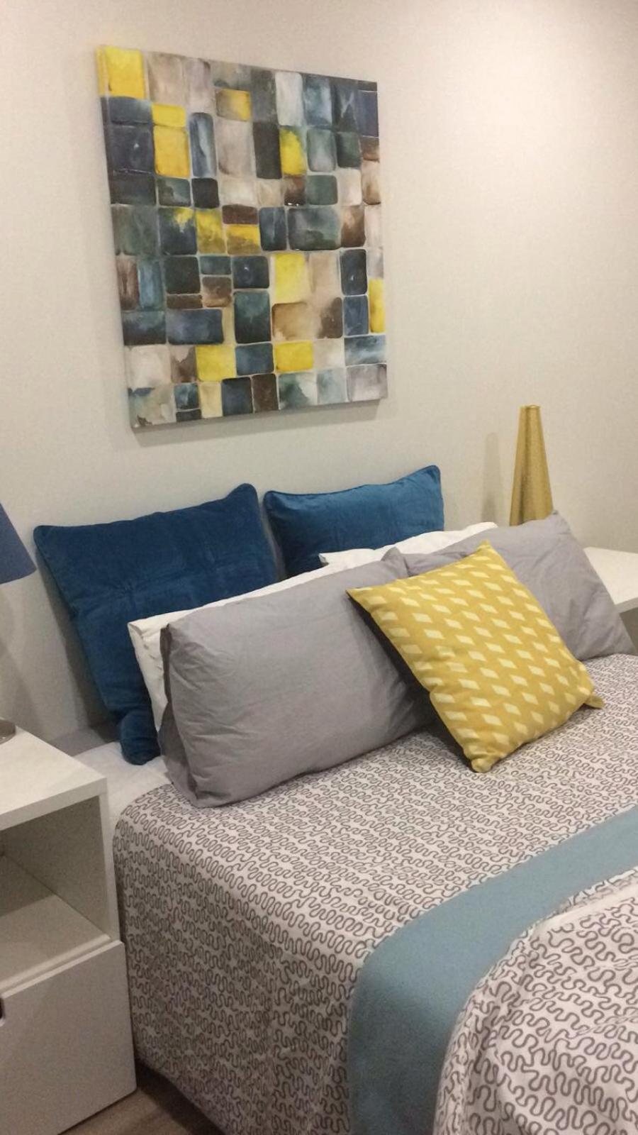 Fantastic 1 Bedroom Apartment at Roma Avenue - 1B view 2