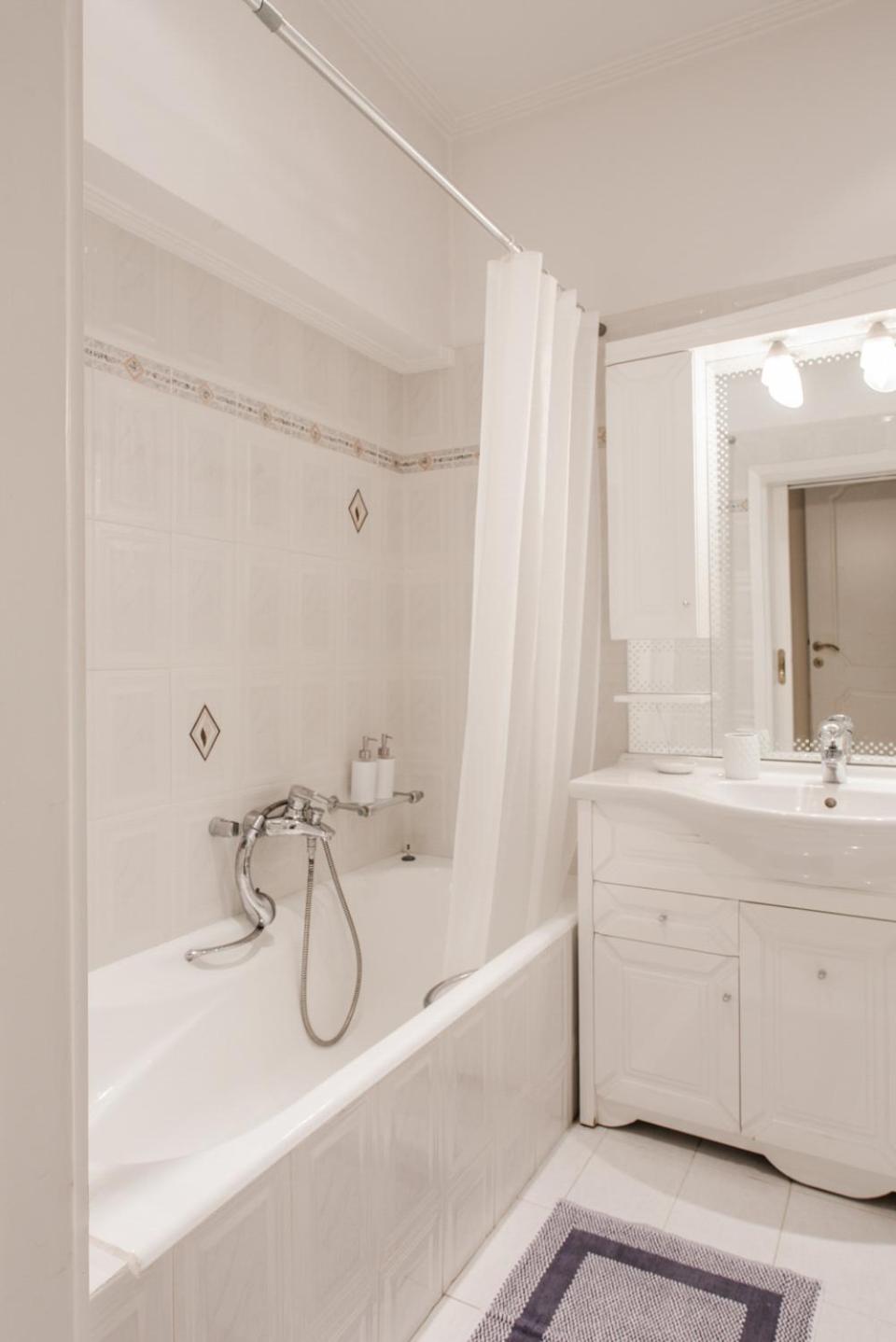 Retro Apartment at Trendy Exarcheia