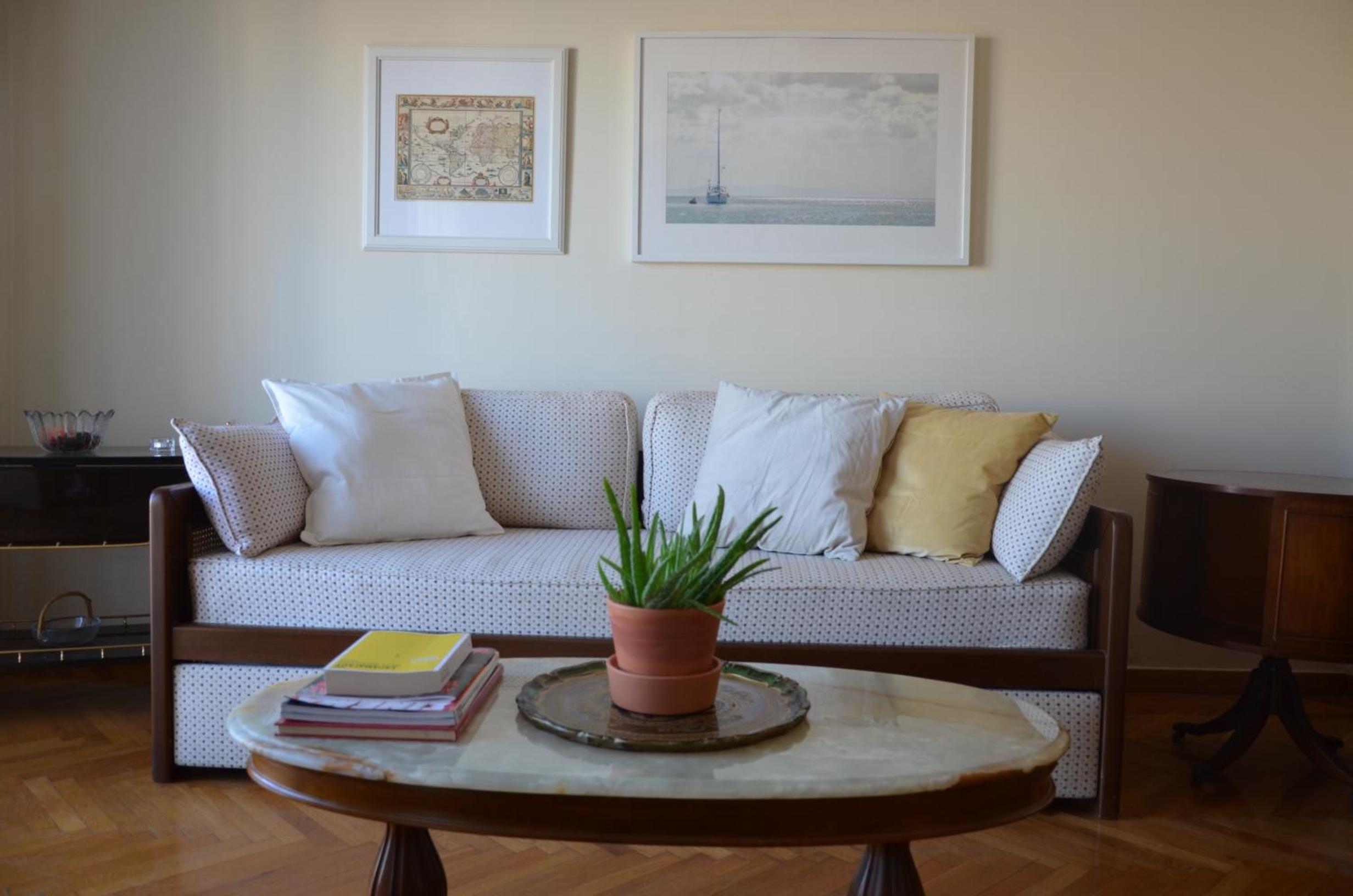 Retro Apartment at Trendy Exarcheia