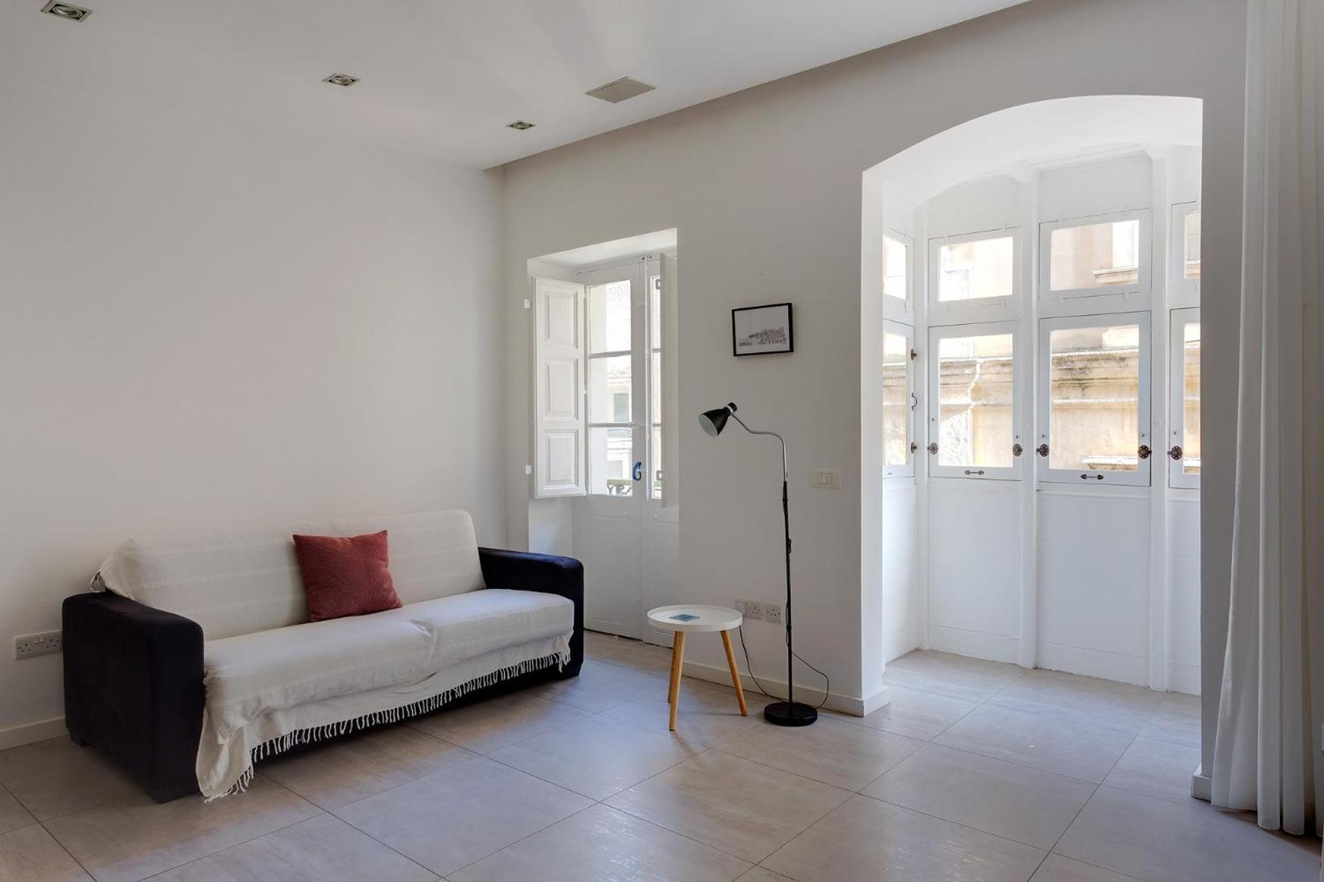 Valletta Studio Apartment view 3