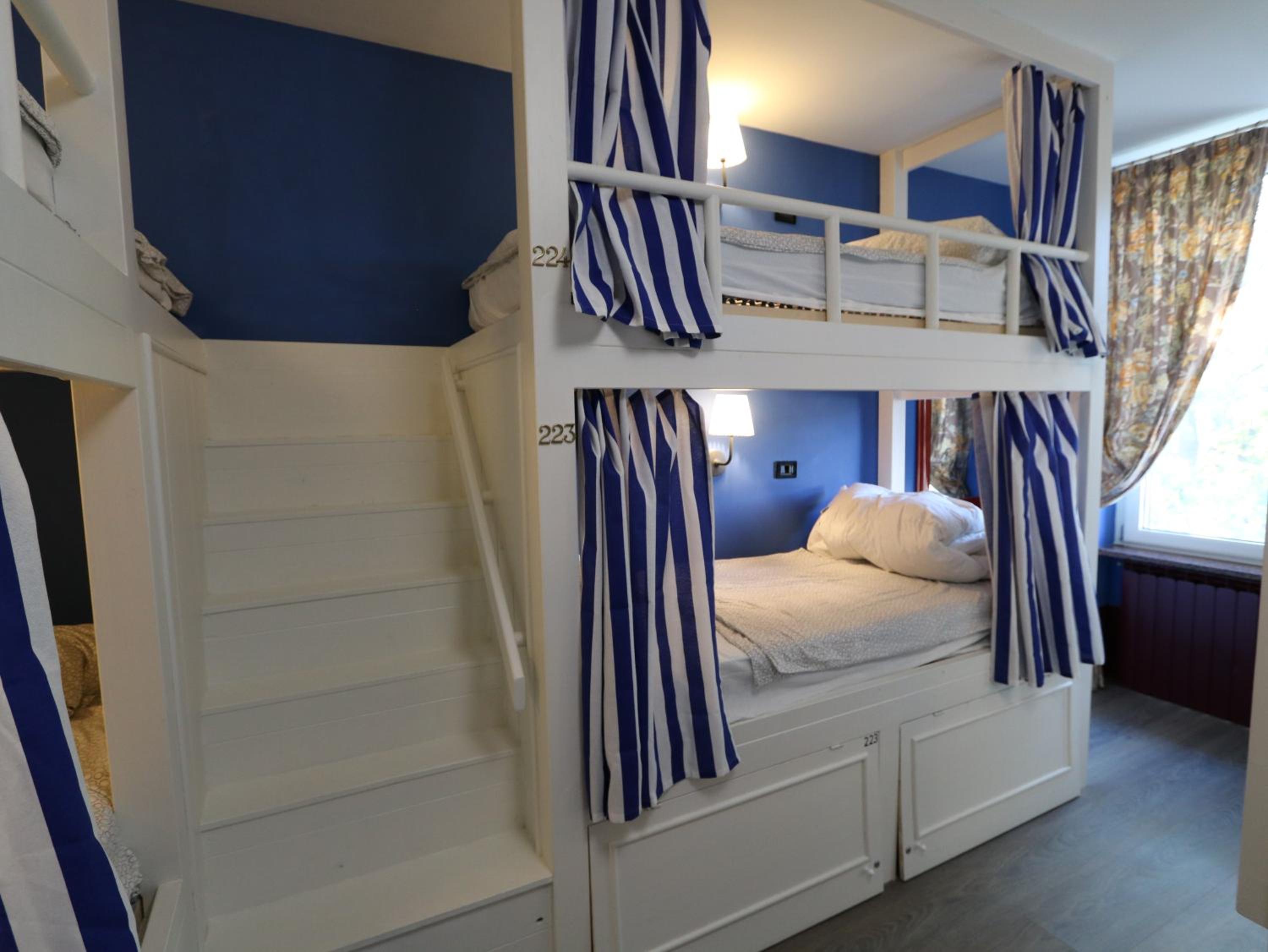 Grand Hostel Coconut