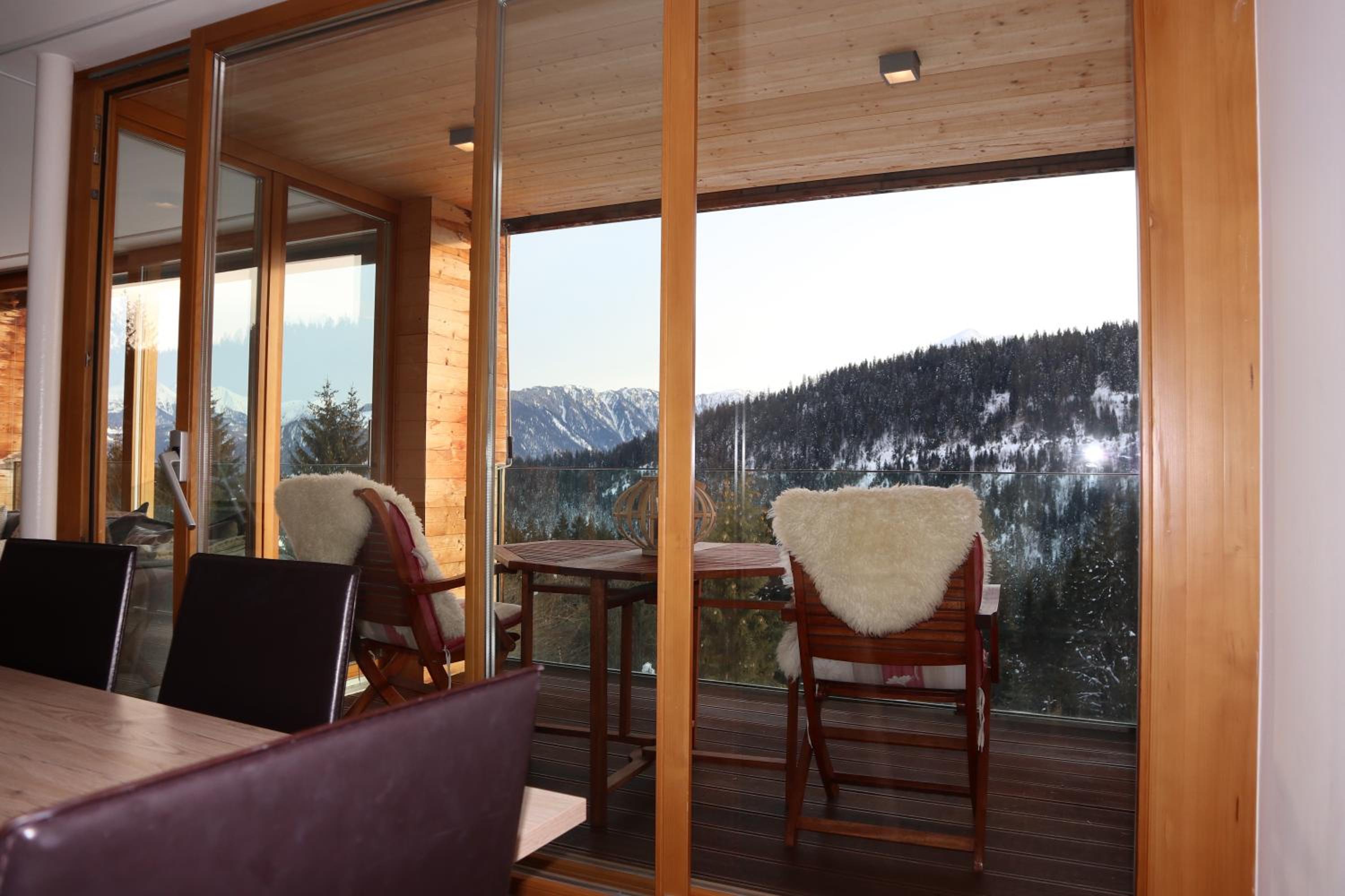 Casa Fluras view 2
