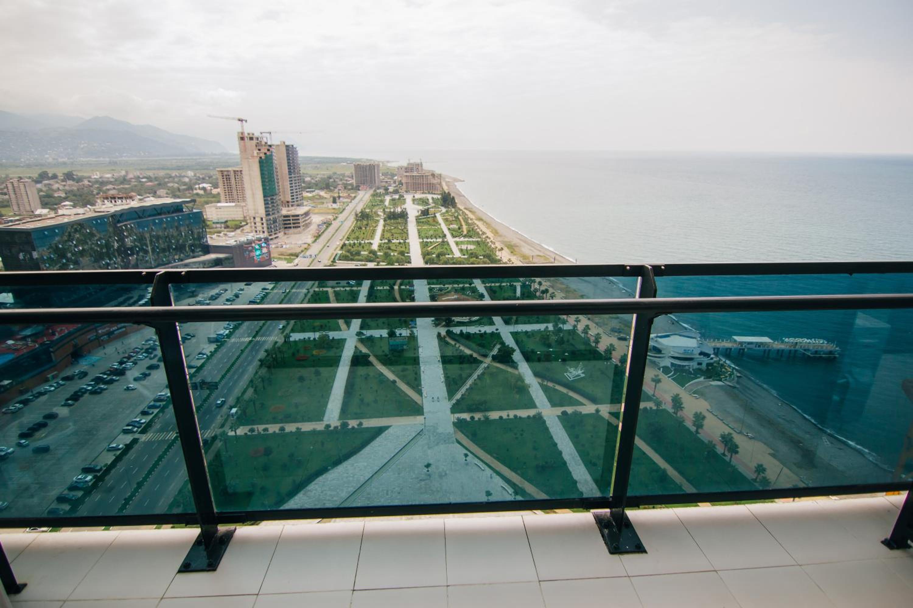 Swiss Quality Apartments (Beach Tower) — photo 10
