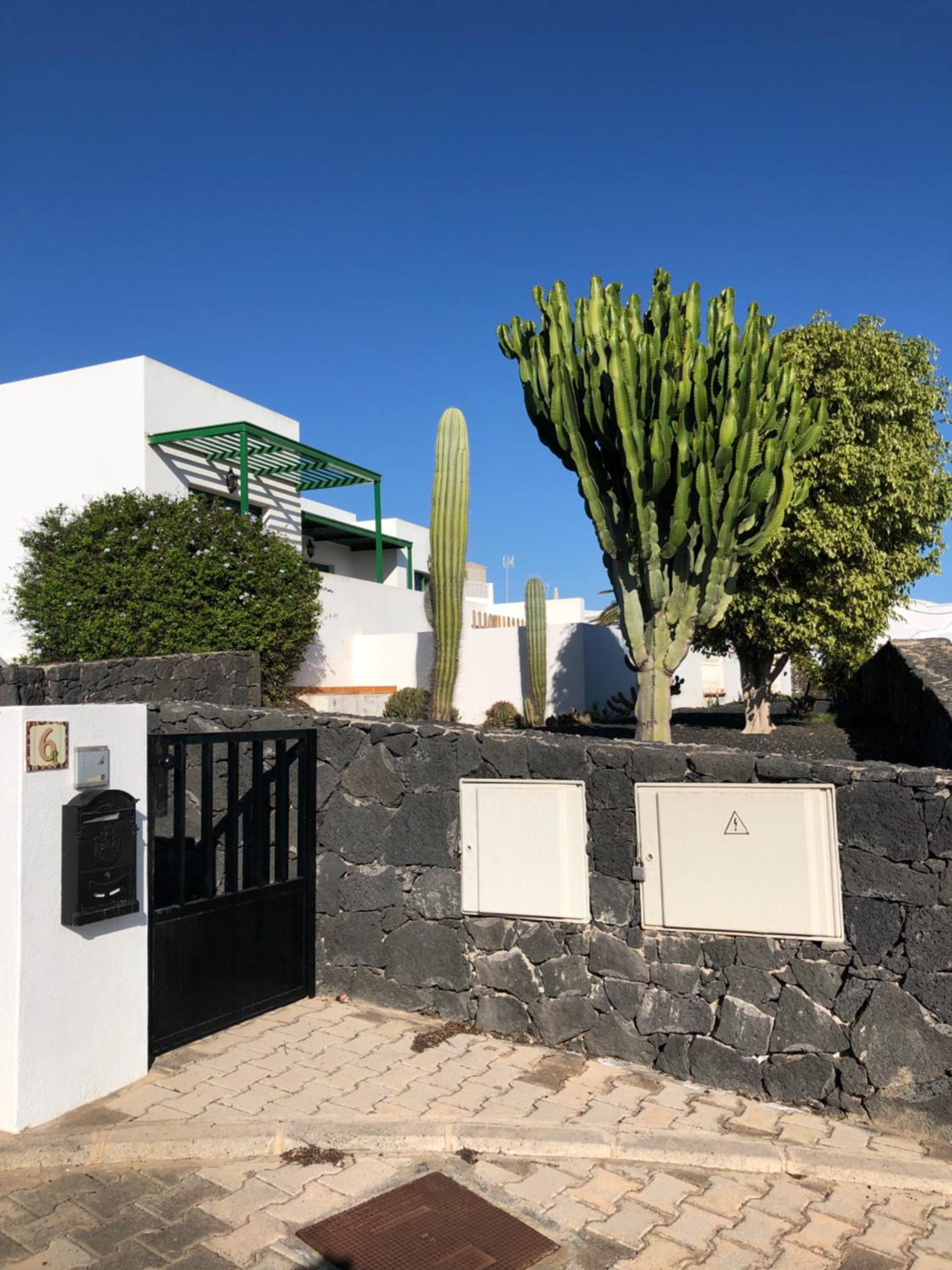 Casa tranquila con vistas en la colina de tías view 5
