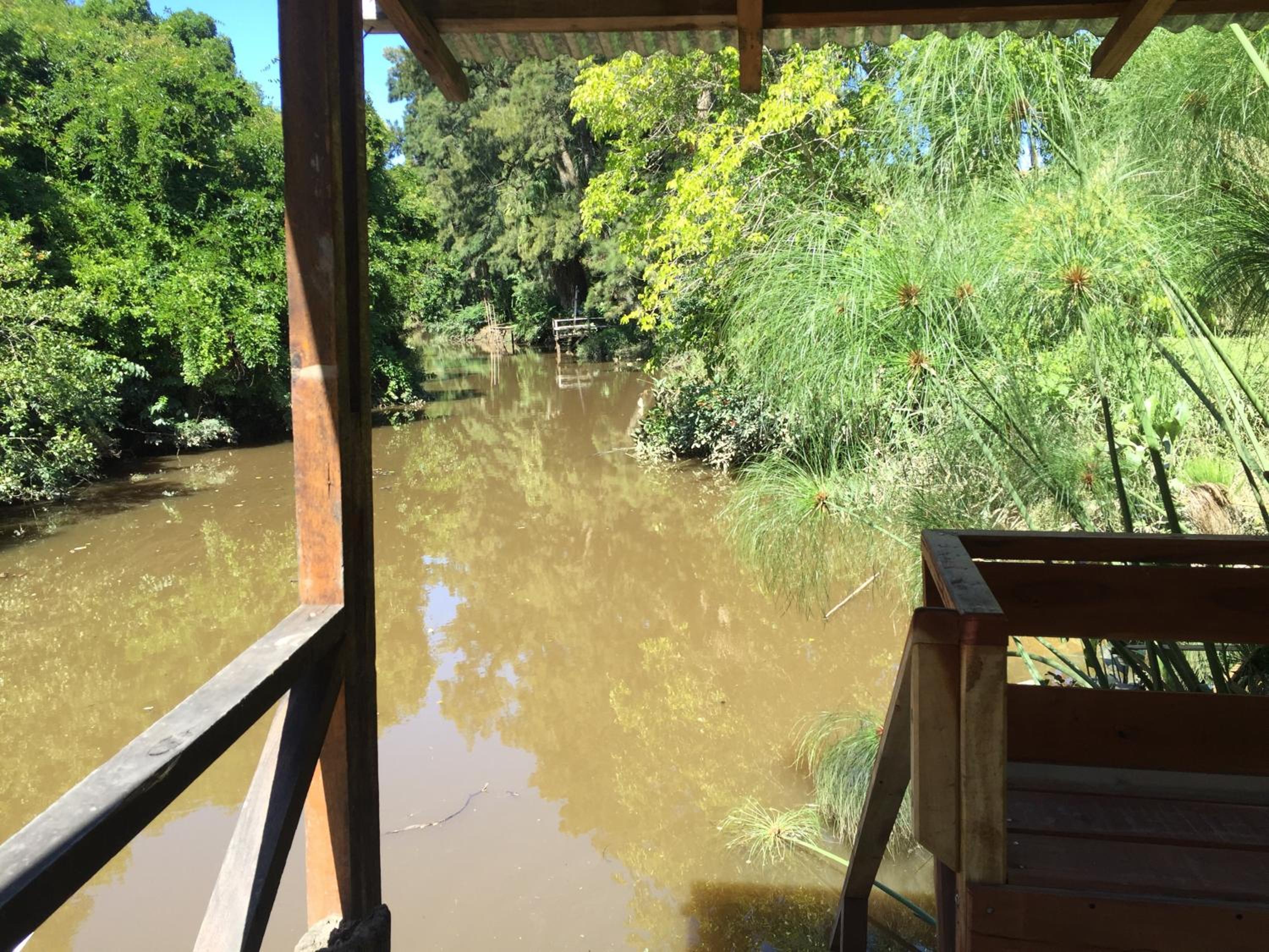Cabaña en el Delta Arroyo Pajarito a 20 minutos de navegación