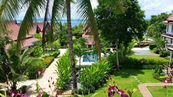 Periwinkle Villa