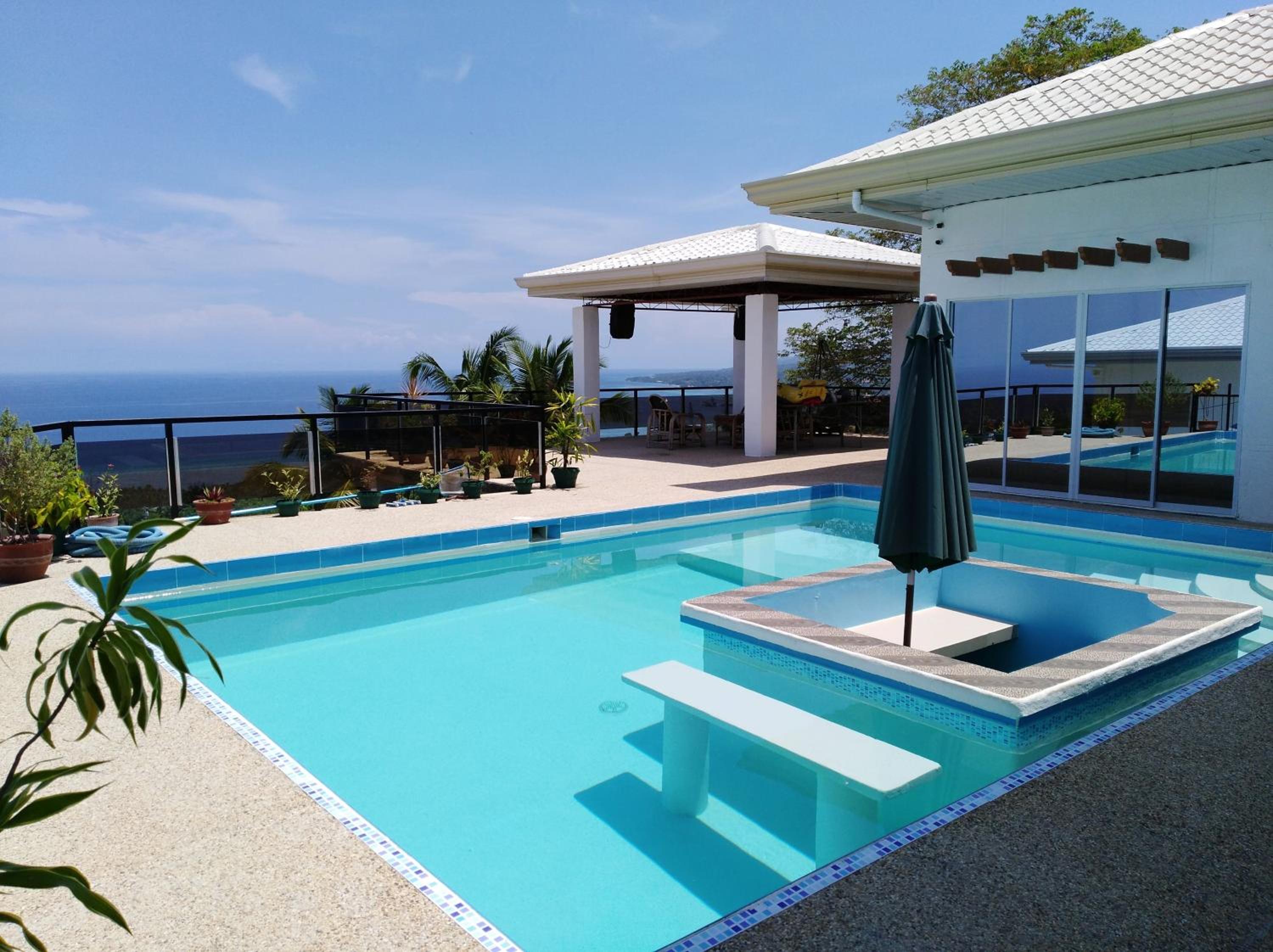 Seaview Mansion Dalaguete Apartment 4 -Family view 2